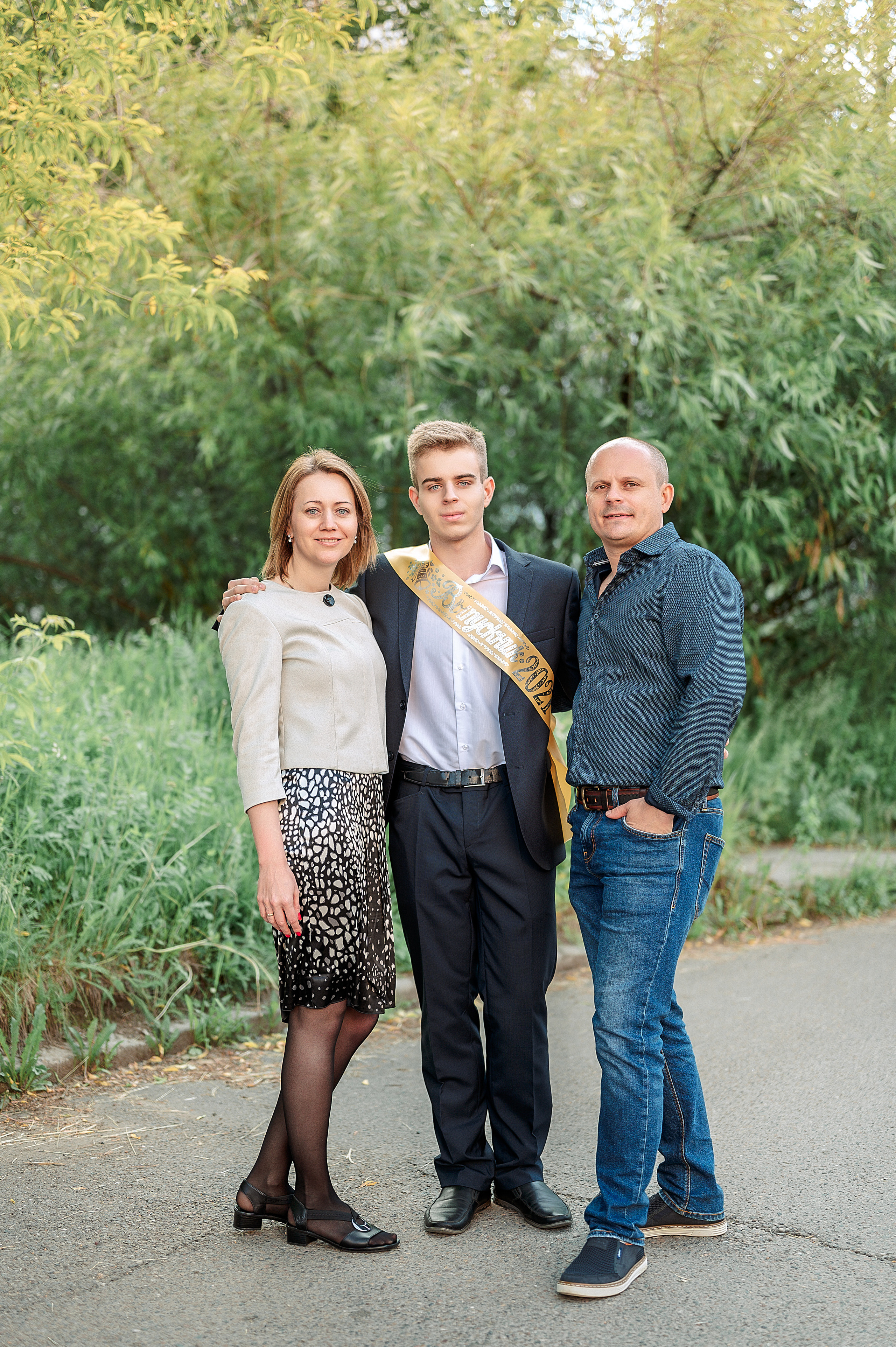 Выпускной 11 кл школа 100 2021 г. Семейный, свадебный, школьный фотограф в Железногорске Целуев Андрей