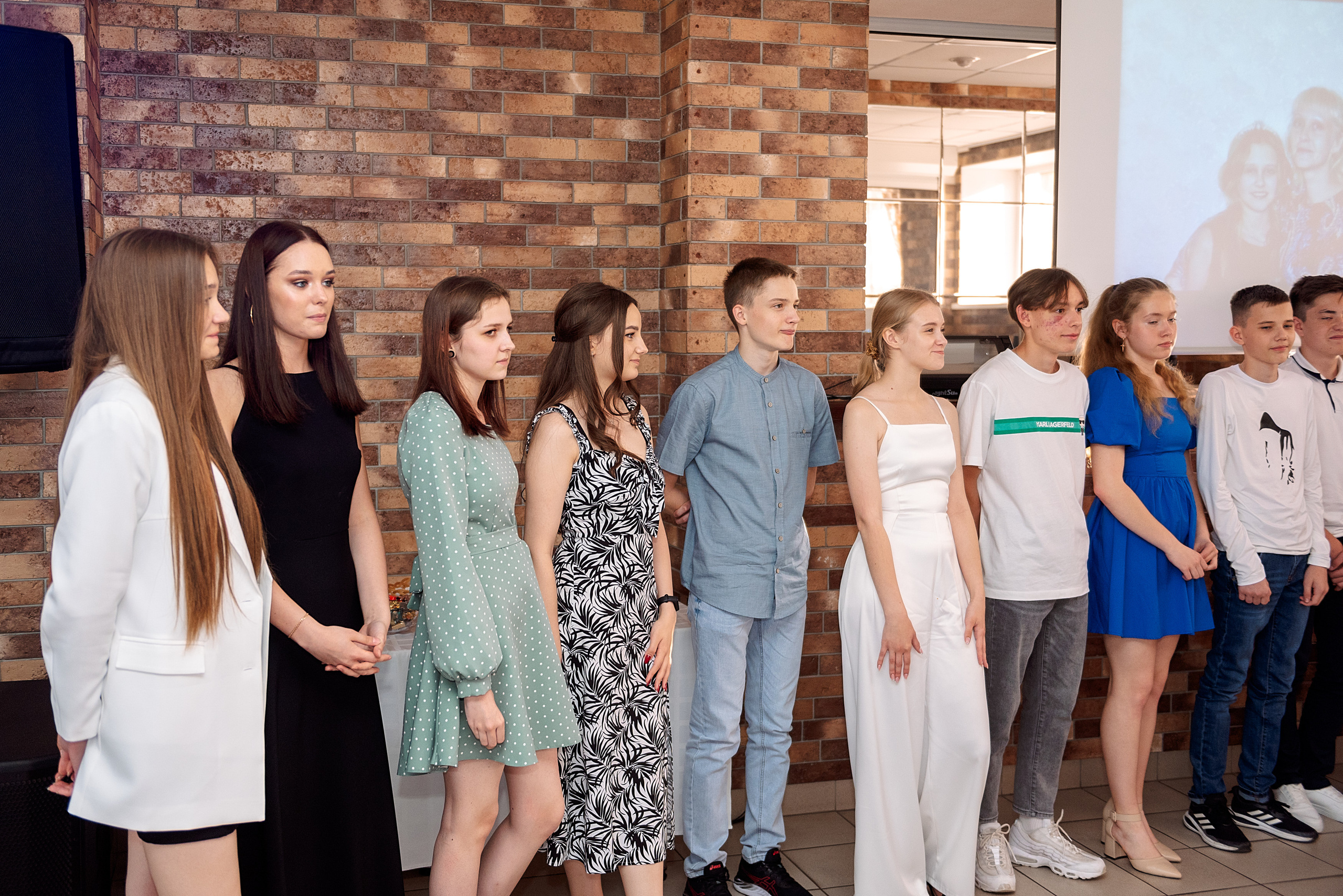 ВЫПУСКНОЙ 9кл. шк.106. Семейный, свадебный, школьный фотограф в Железногорске Целуев Андрей