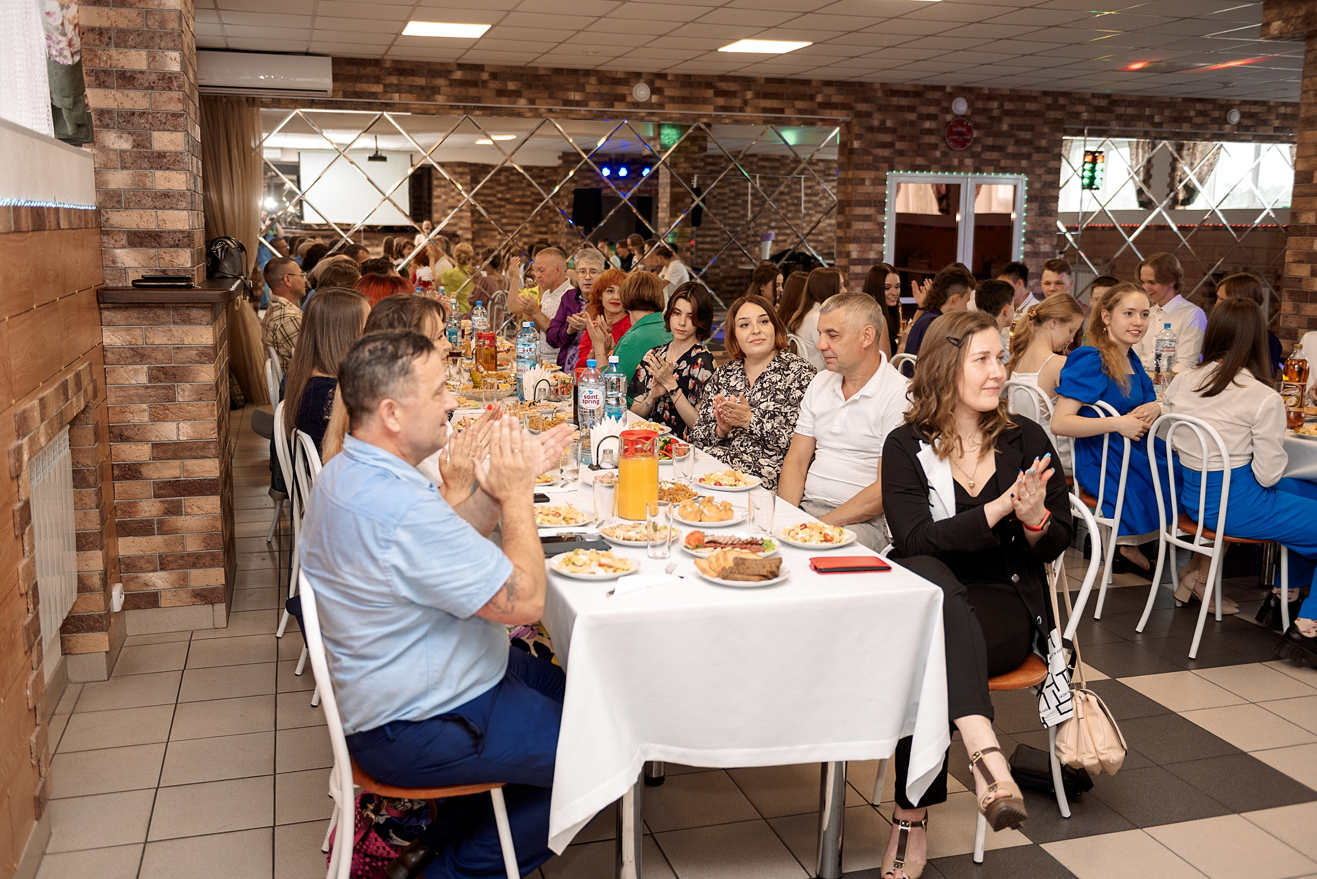 ВЫПУСКНОЙ 9кл. шк.106. Семейный, свадебный, школьный фотограф в Железногорске Целуев Андрей