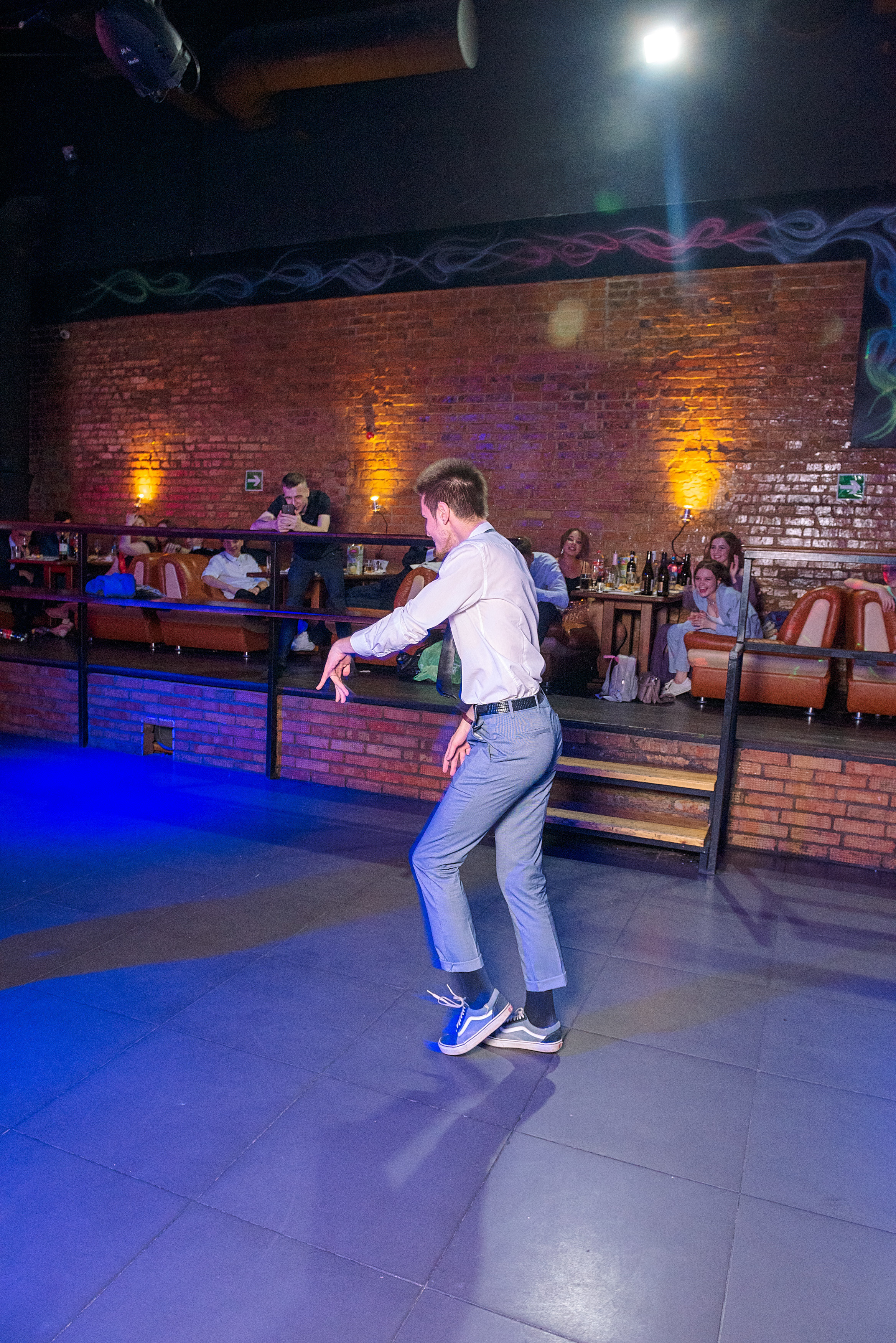 ВЫПУСКНОЙ 11А шк106. Семейный, свадебный, школьный фотограф в Железногорске Целуев Андрей