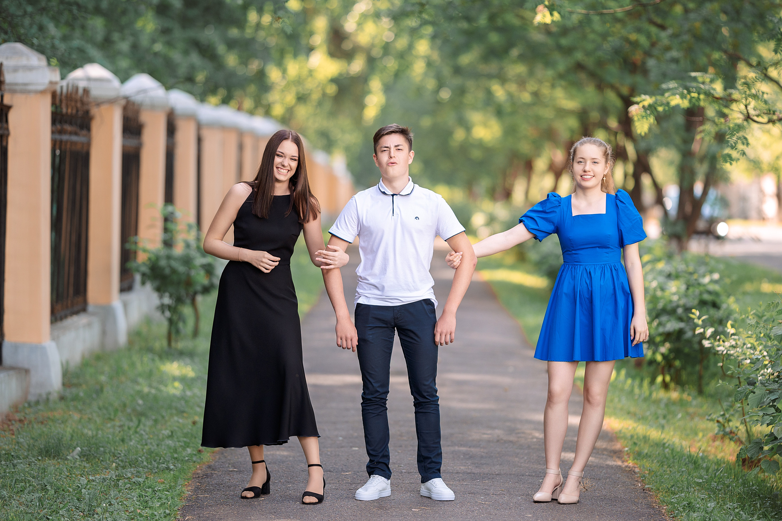 ВЫПУСКНОЙ 9кл. шк.106. Семейный, свадебный, школьный фотограф в Железногорске Целуев Андрей