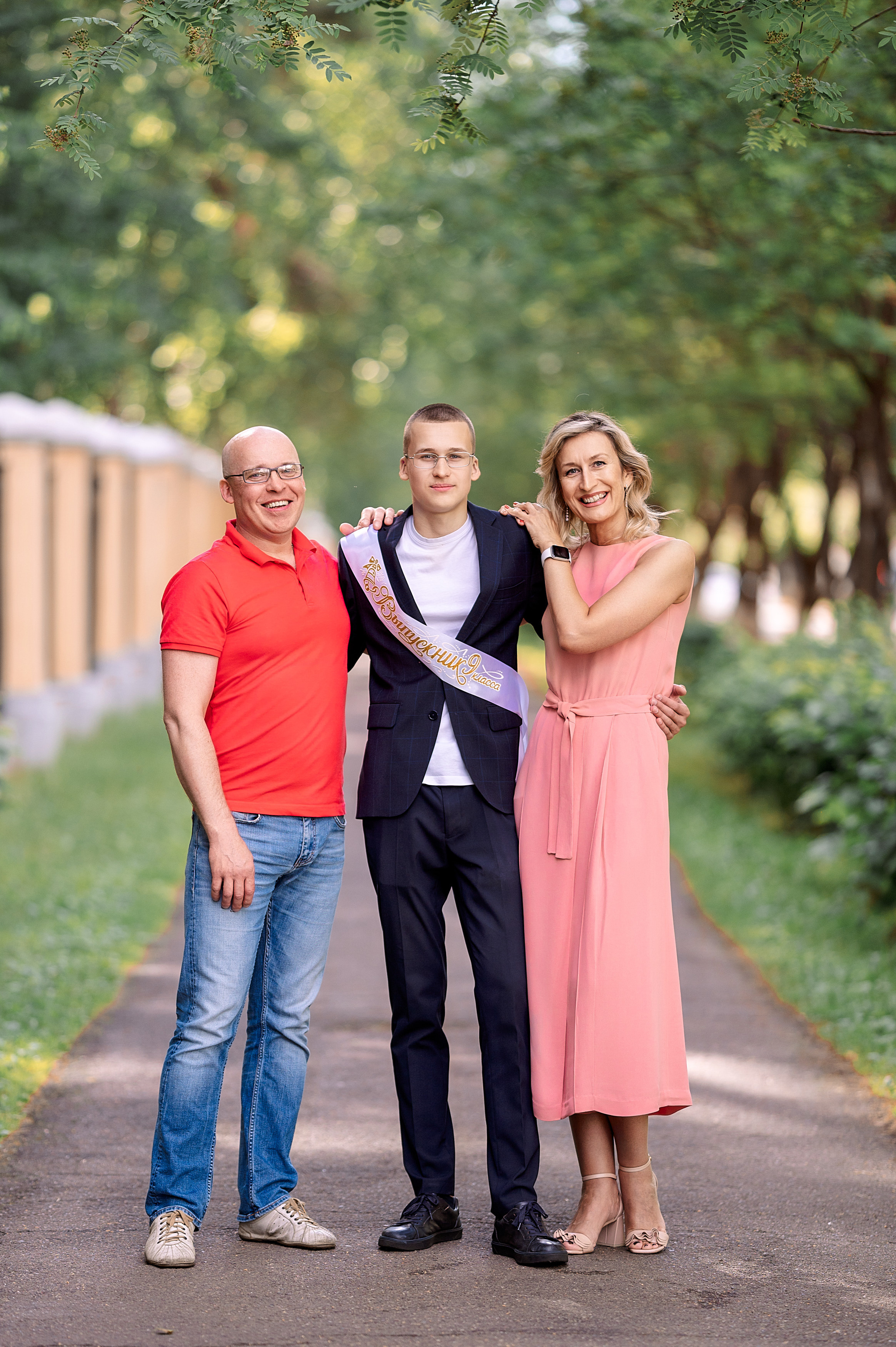 ВЫПУСКНОЙ 9кл. гимназия 91. Семейный, свадебный, школьный фотограф в Железногорске Целуев Андрей