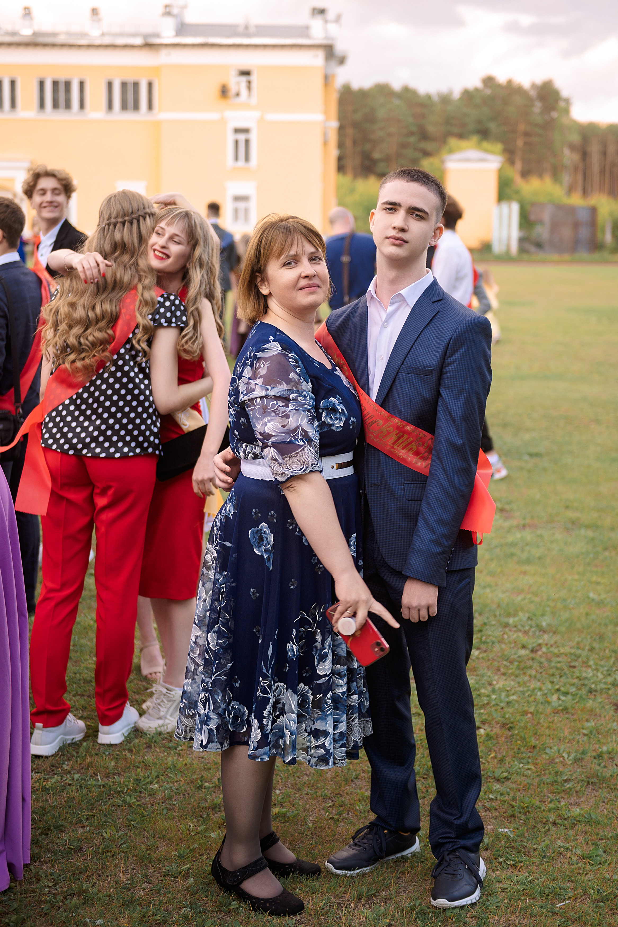 ВЫПУСКНОЙ 11А шк106. Семейный, свадебный, школьный фотограф в Железногорске Целуев Андрей