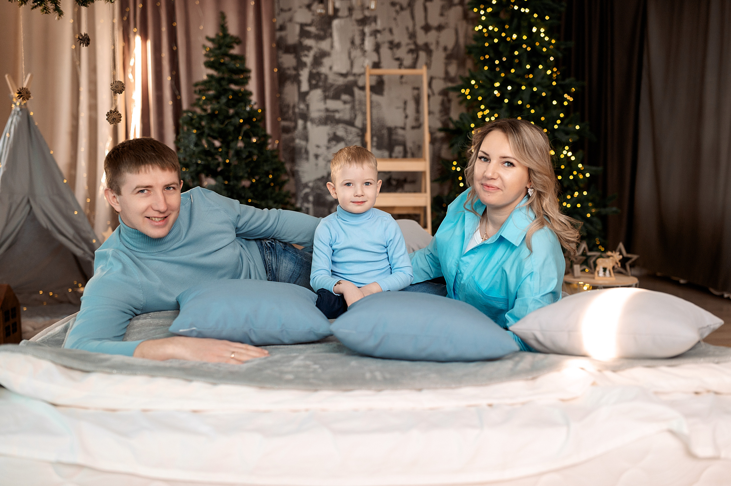 Кристина, Николай и Рома. Семейный, свадебный, школьный фотограф в Железногорске Целуев Андрей