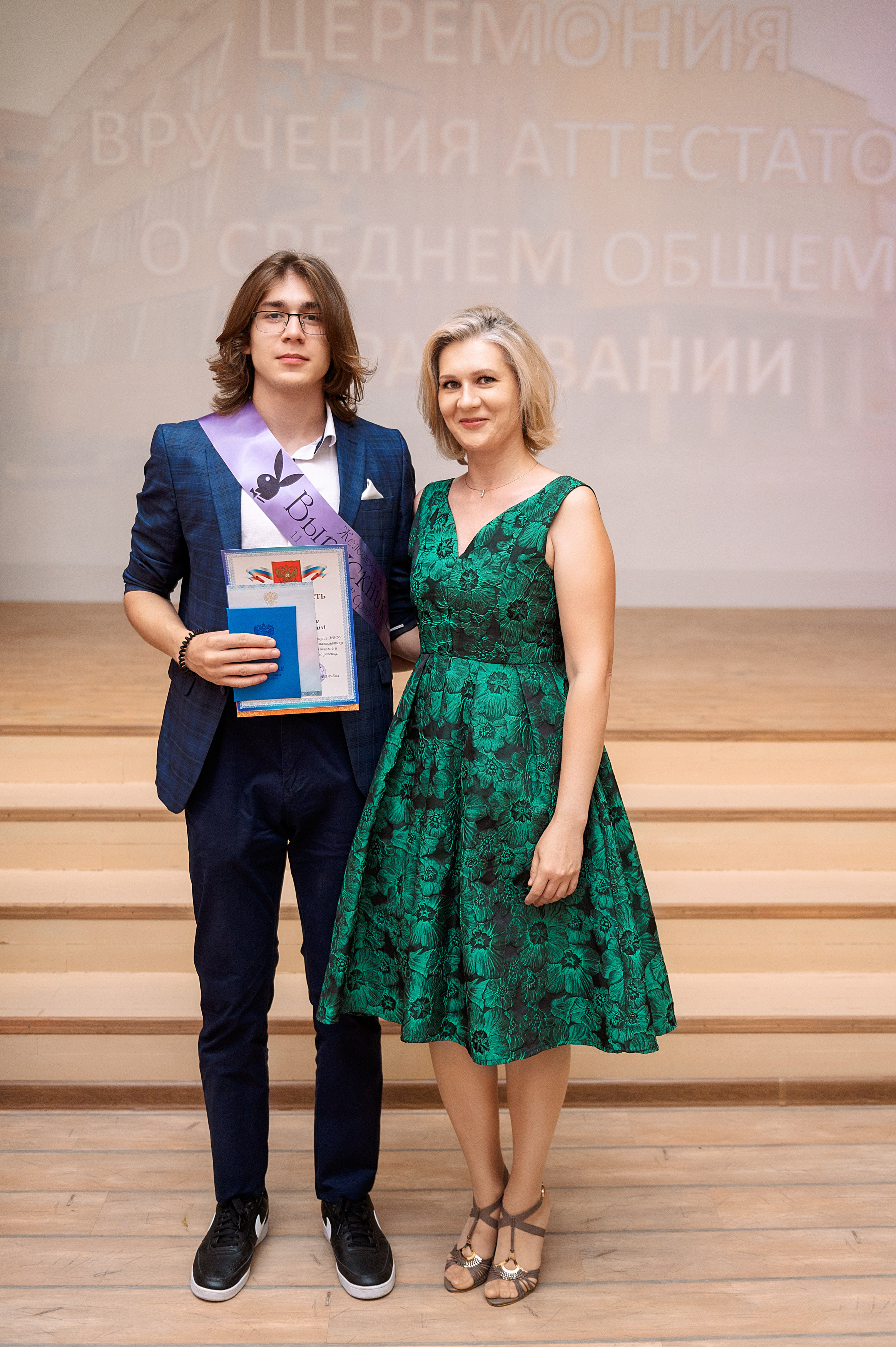 ВЫПУСКНОЙ 11А шк106. Семейный, свадебный, школьный фотограф в Железногорске Целуев Андрей