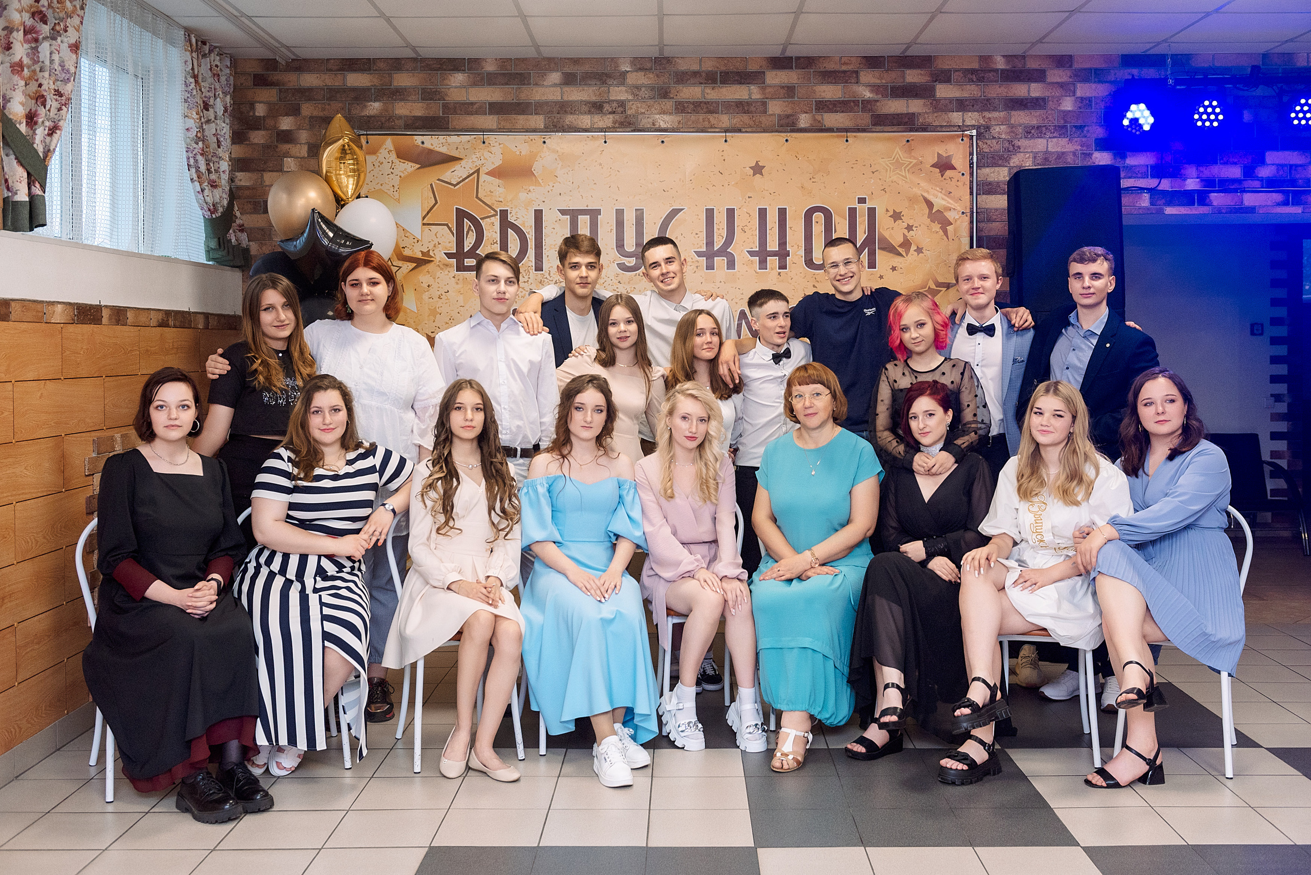 ВЫПУСКНОЙ 9кл. гимназия 91. Семейный, свадебный, школьный фотограф в Железногорске Целуев Андрей