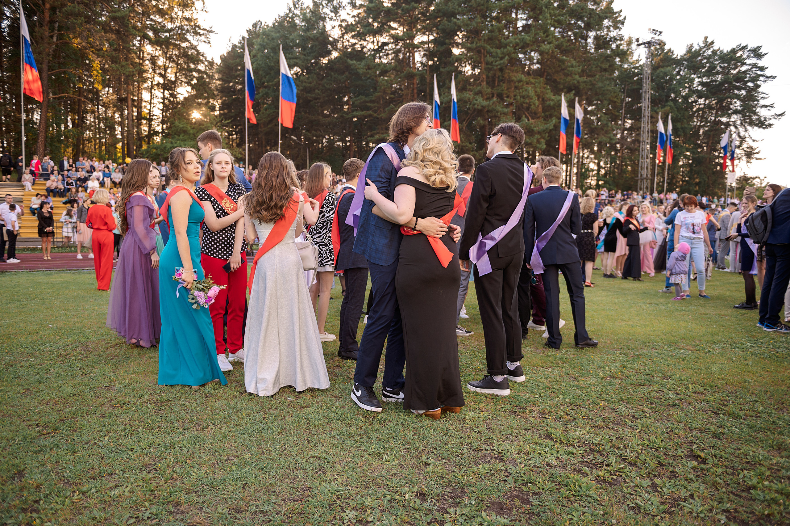 ВЫПУСКНОЙ 11А шк106. Семейный, свадебный, школьный фотограф в Железногорске Целуев Андрей