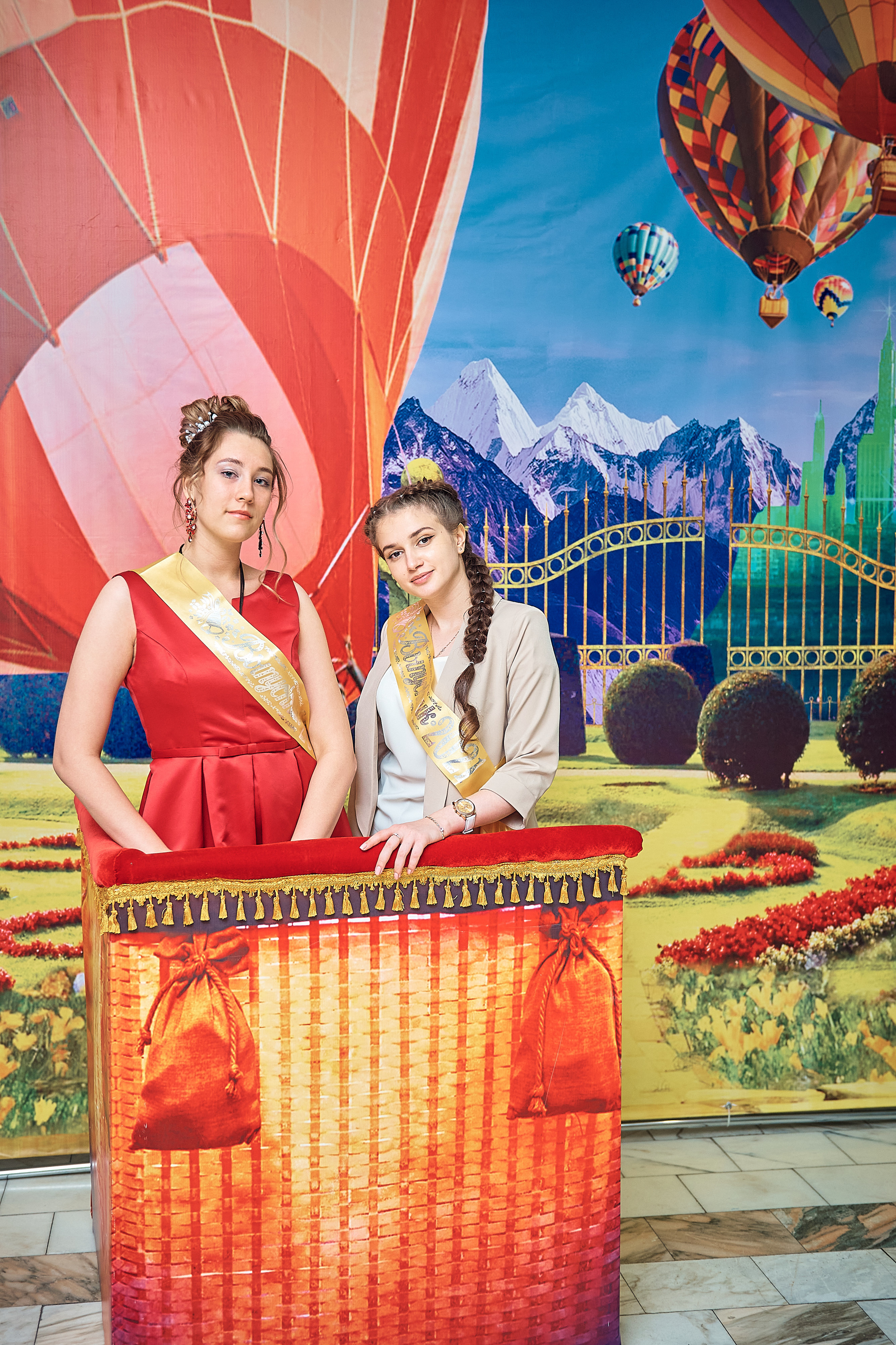 Выпускной 11 кл школа 100 2021 г. Семейный, свадебный, школьный фотограф в Железногорске Целуев Андрей