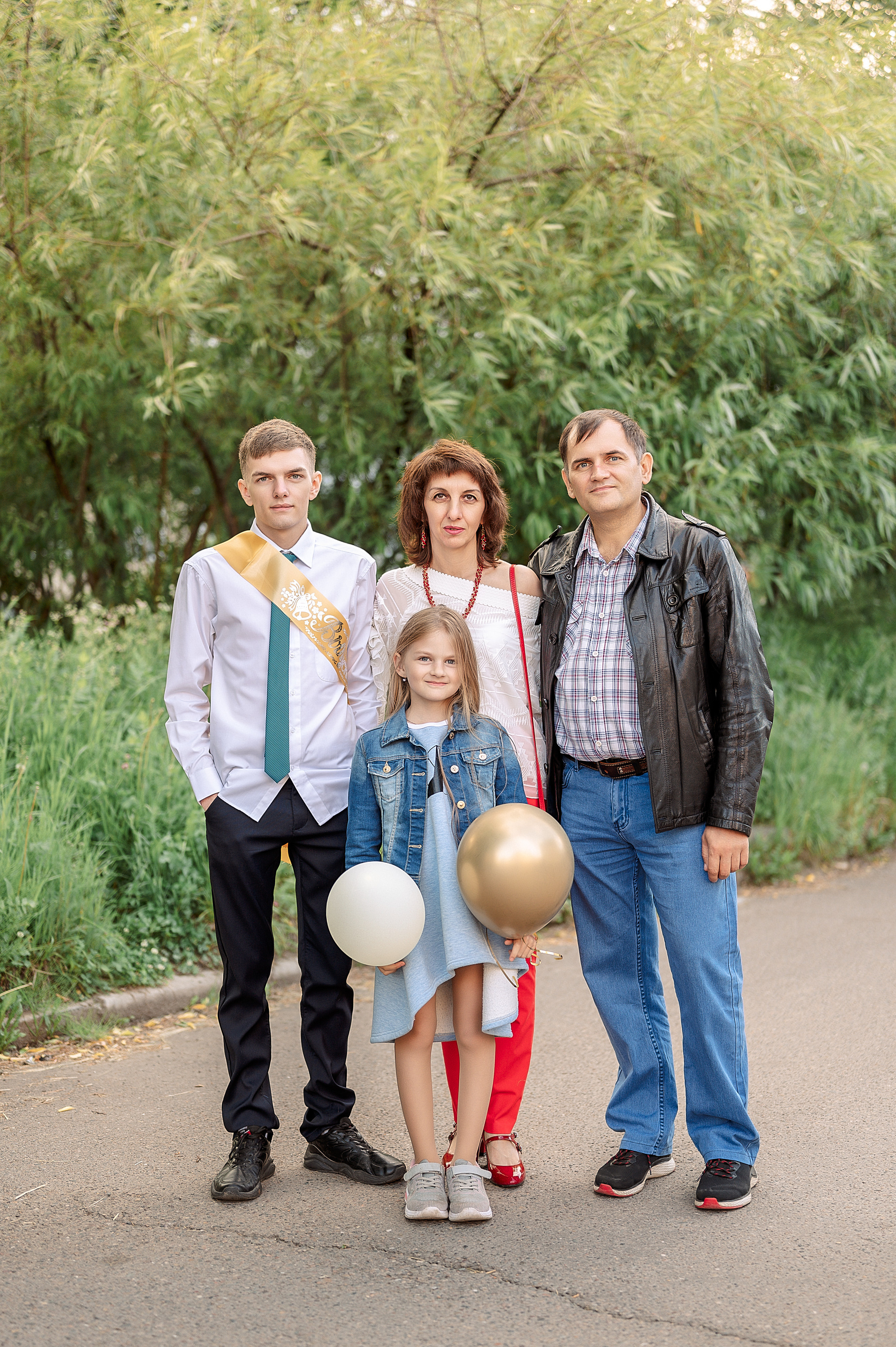 Выпускной 11 кл школа 100 2021 г. Семейный, свадебный, школьный фотограф в Железногорске Целуев Андрей