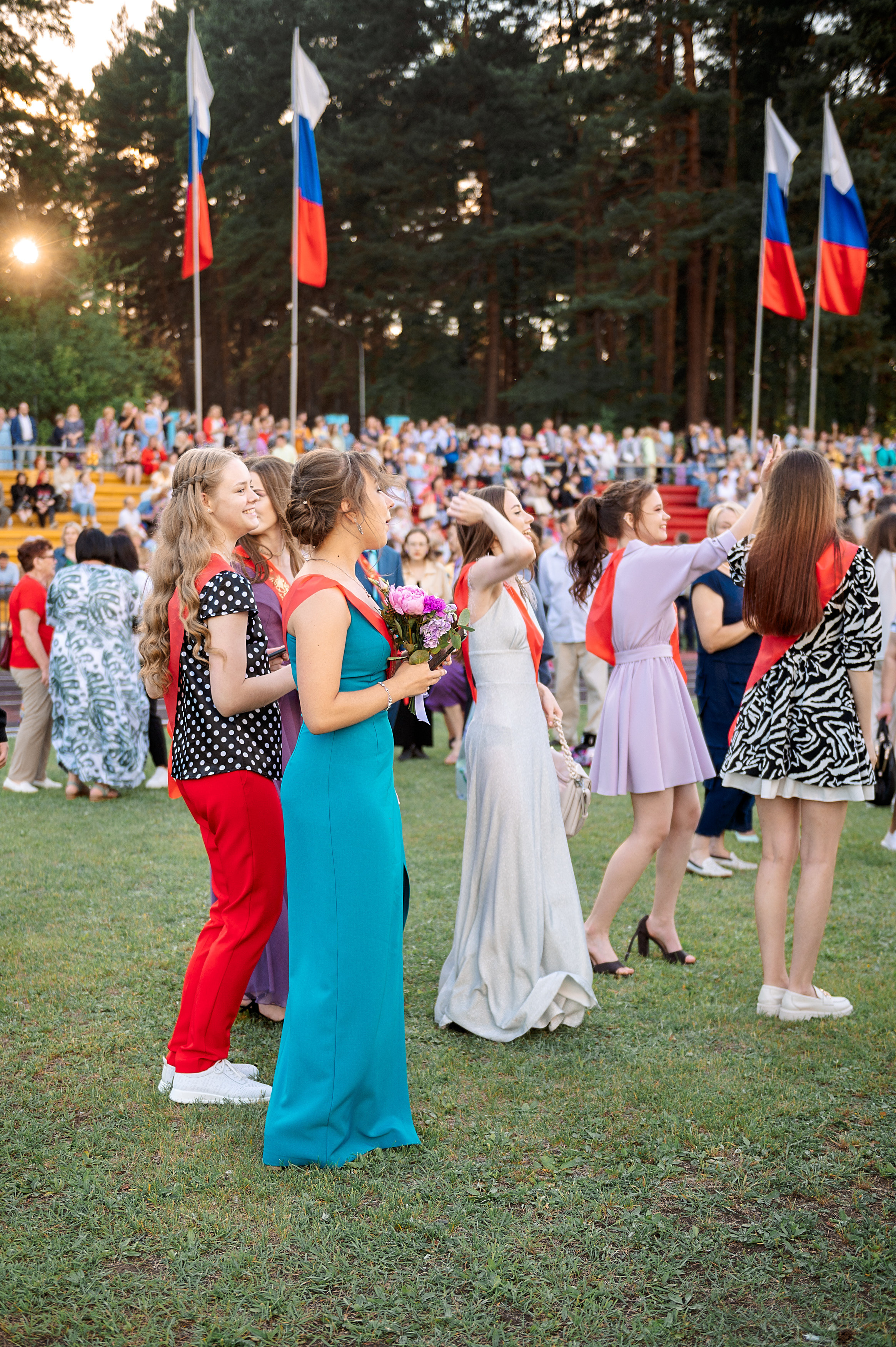 ВЫПУСКНОЙ 11А шк106. Семейный, свадебный, школьный фотограф в Железногорске Целуев Андрей