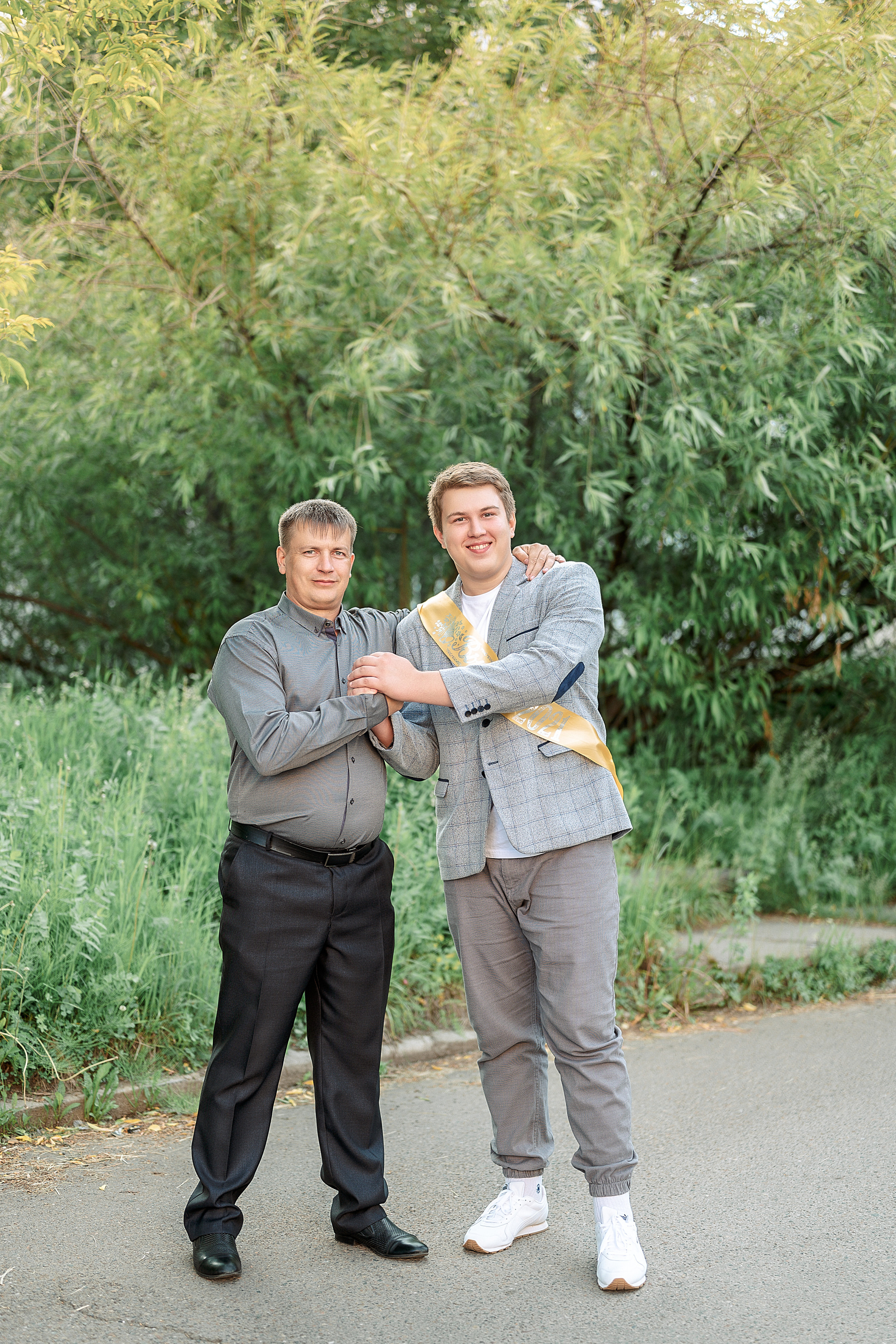 Выпускной 11 кл школа 100 2021 г. Семейный, свадебный, школьный фотограф в Железногорске Целуев Андрей