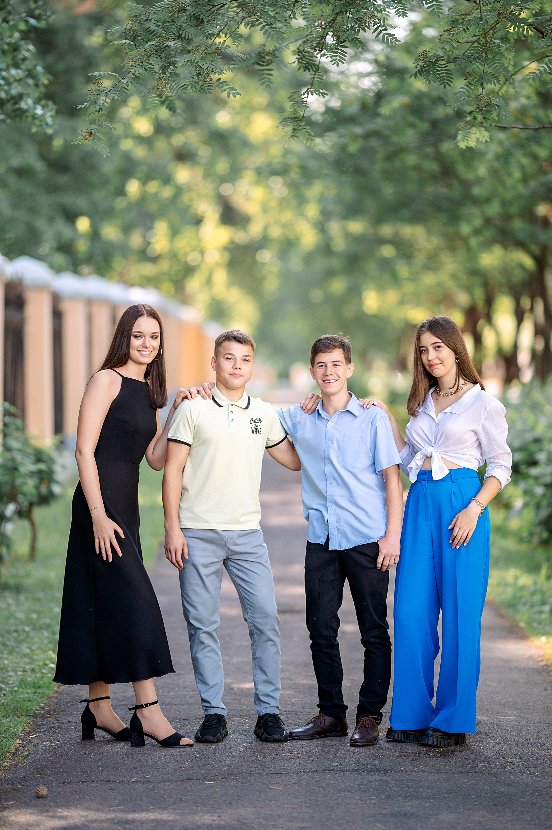 ВЫПУСКНОЙ 9кл. шк.106. Семейный, свадебный, школьный фотограф в Железногорске Целуев Андрей