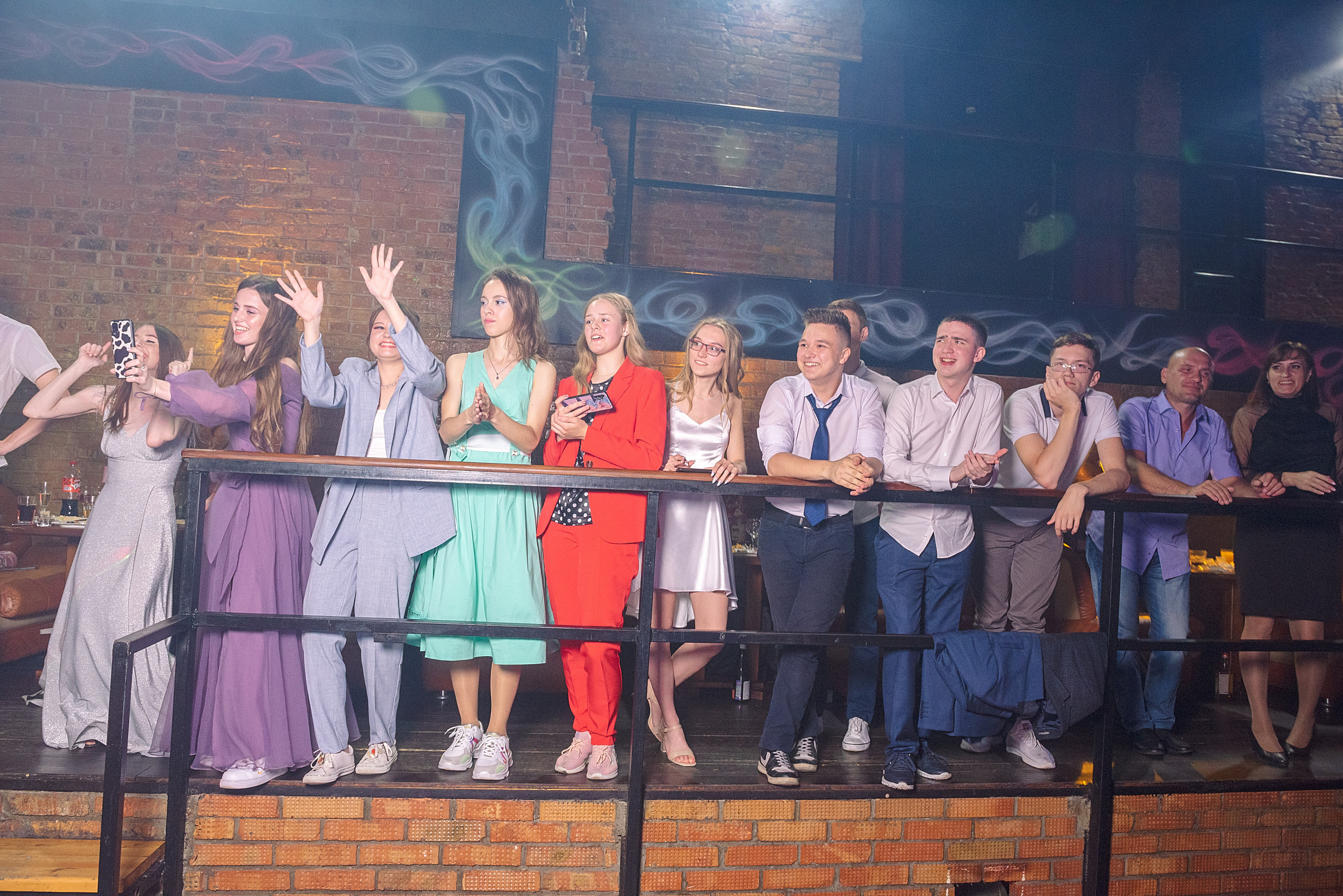 ВЫПУСКНОЙ 11А шк106. Семейный, свадебный, школьный фотограф в Железногорске Целуев Андрей