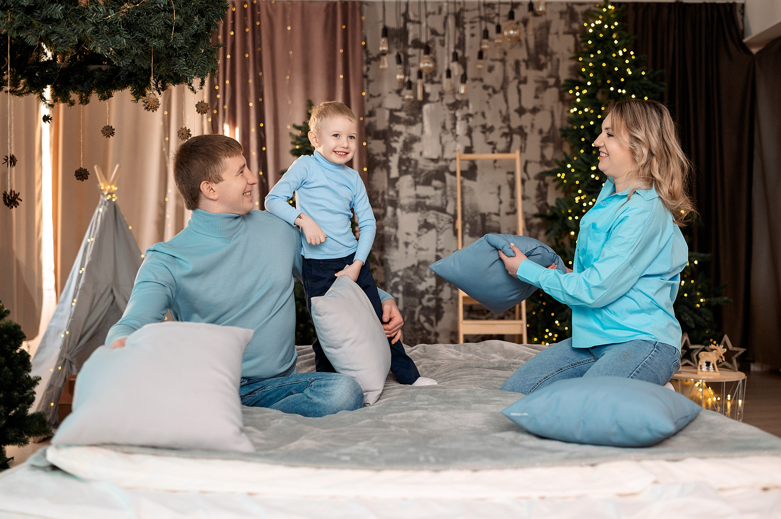 Кристина, Николай и Рома. Семейный, свадебный, школьный фотограф в Железногорске Целуев Андрей