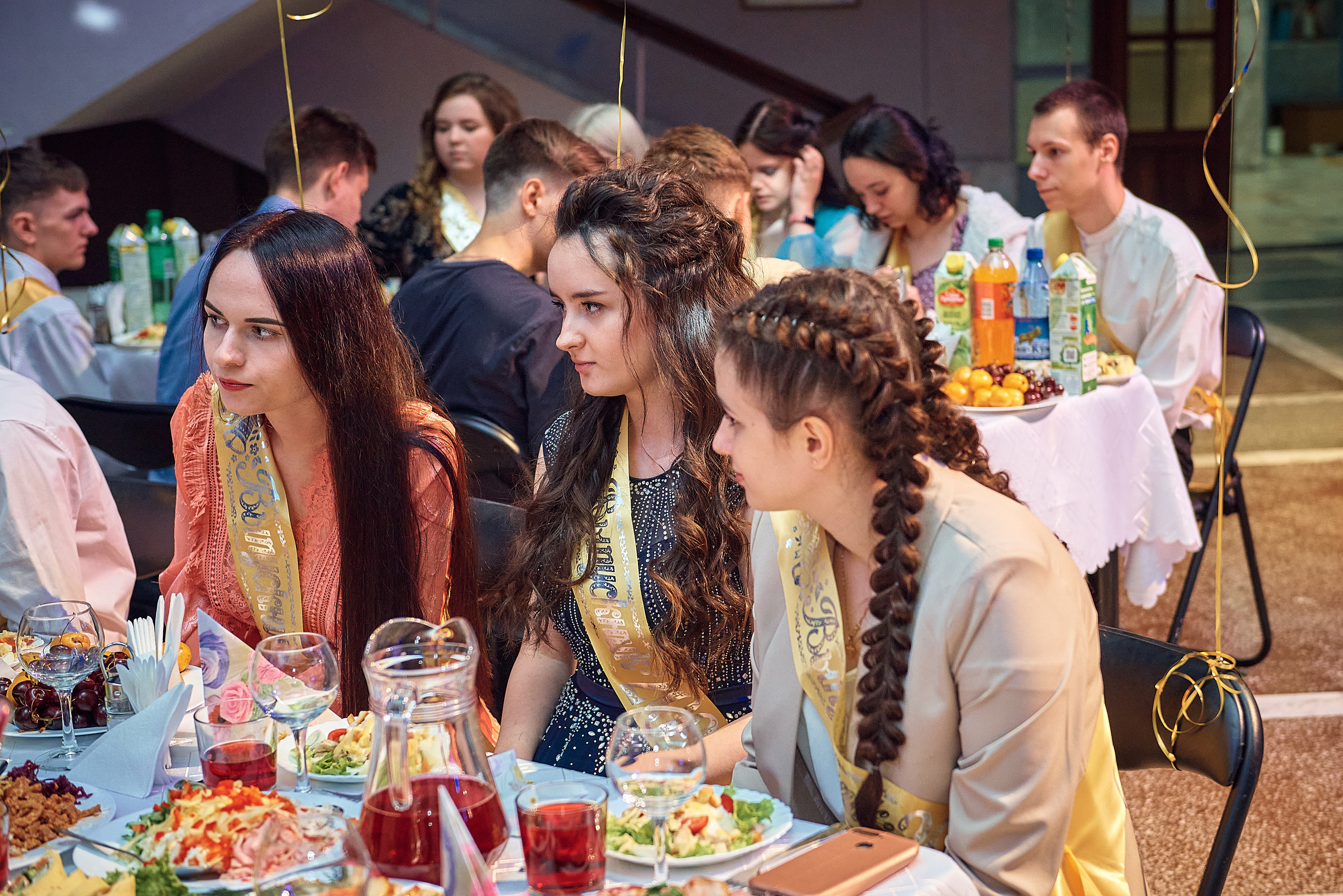 Выпускной 11 кл школа 100 2021 г. Семейный, свадебный, школьный фотограф в Железногорске Целуев Андрей