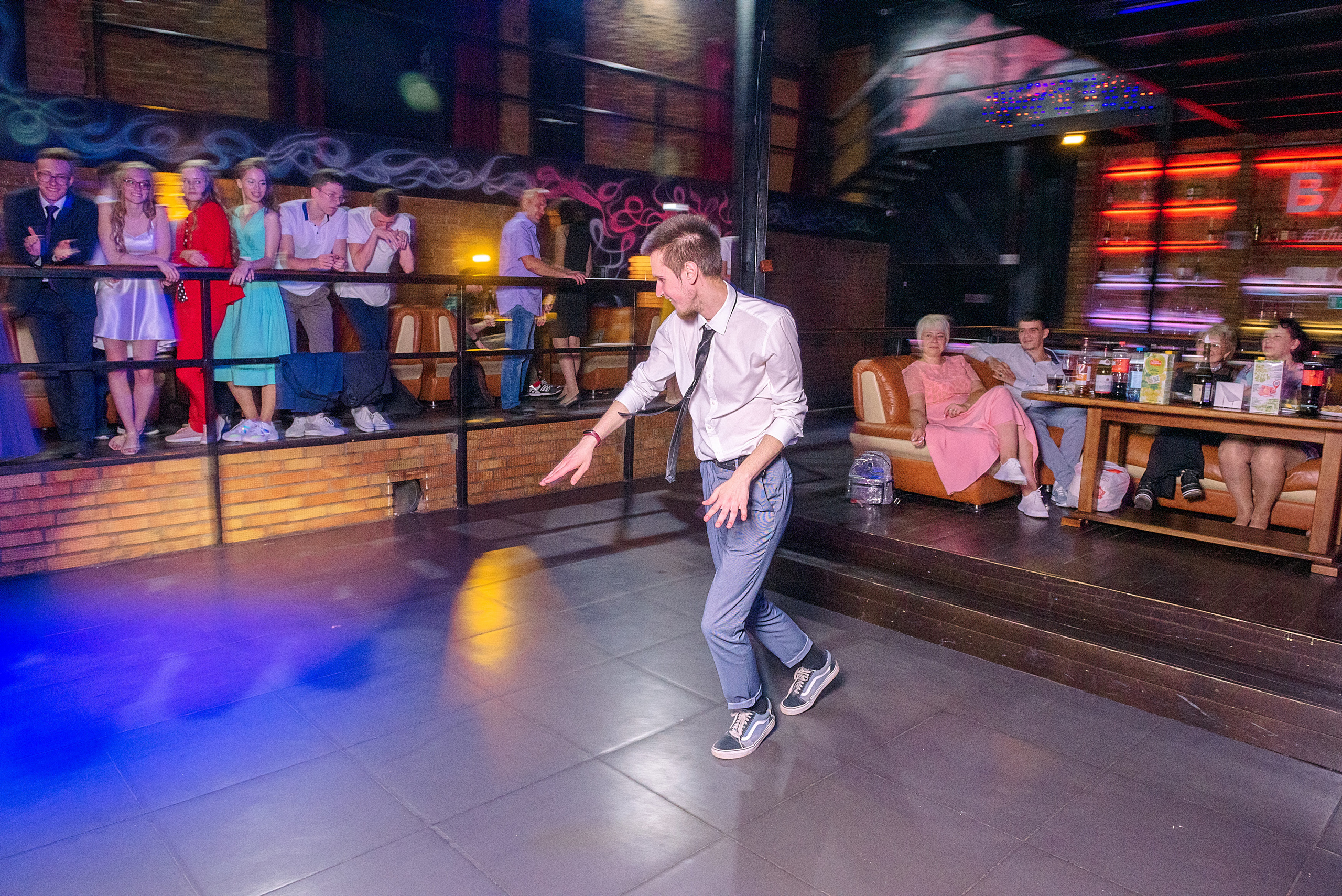 ВЫПУСКНОЙ 11А шк106. Семейный, свадебный, школьный фотограф в Железногорске Целуев Андрей