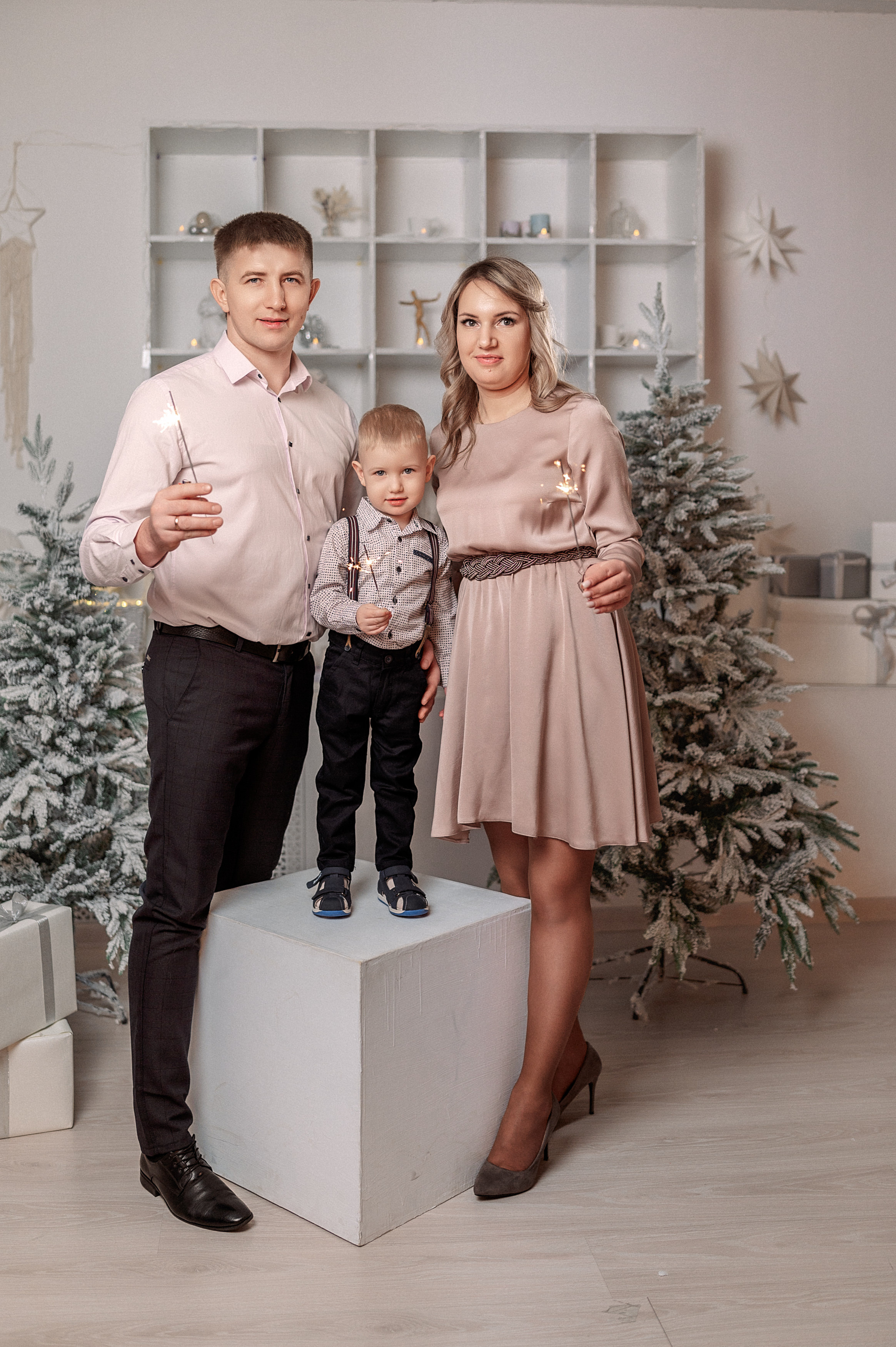 Семья Плесконосовых. Семейный, свадебный, школьный фотограф в Железногорске Целуев Андрей