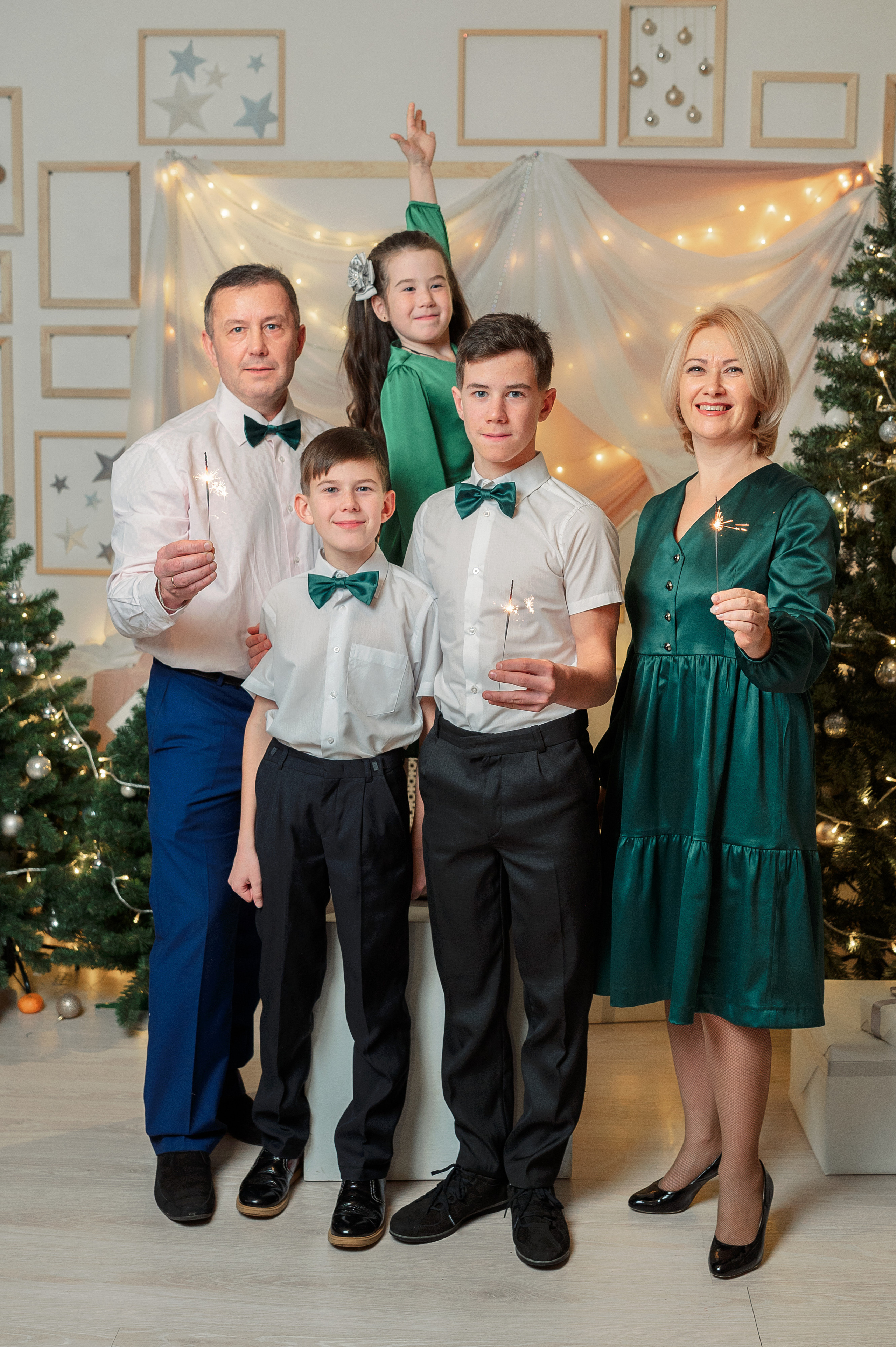 Семья Аржанниковых и Александриных. Семейный, свадебный, школьный фотограф в Железногорске Целуев Андрей