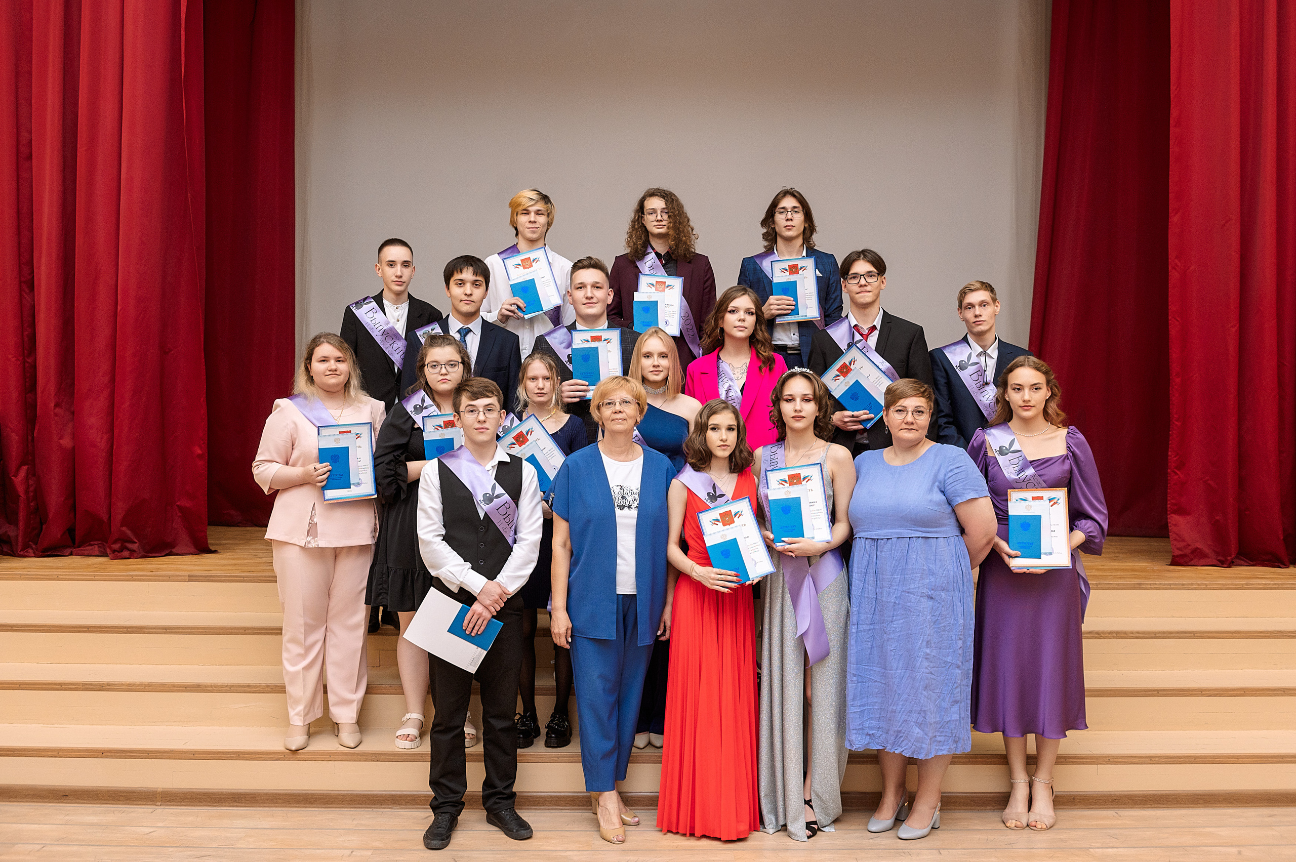 ВЫПУСКНОЙ 11А шк106. Семейный, свадебный, школьный фотограф в Железногорске Целуев Андрей