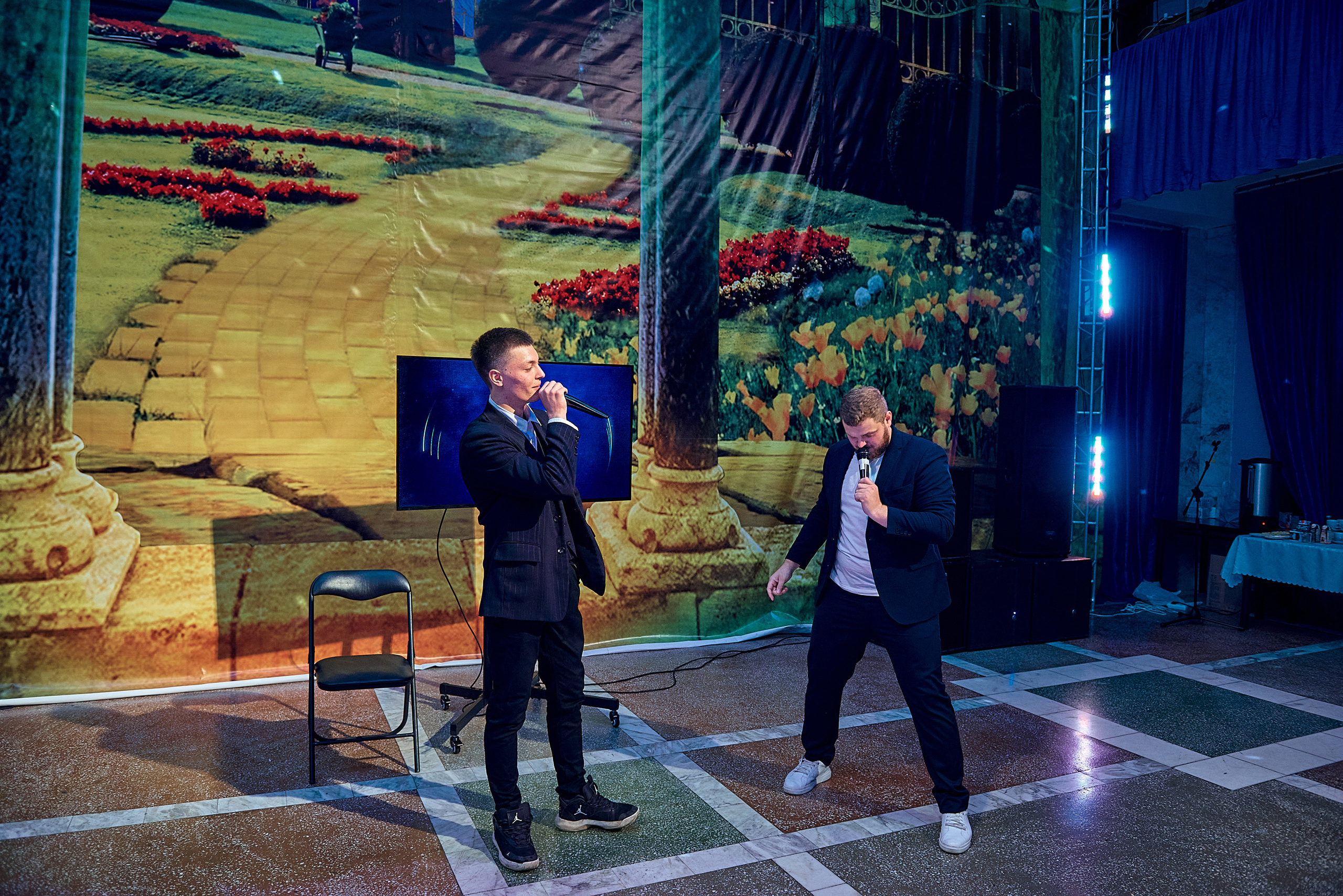 Выпускной 11 кл школа 100 2021 г. Семейный, свадебный, школьный фотограф в Железногорске Целуев Андрей