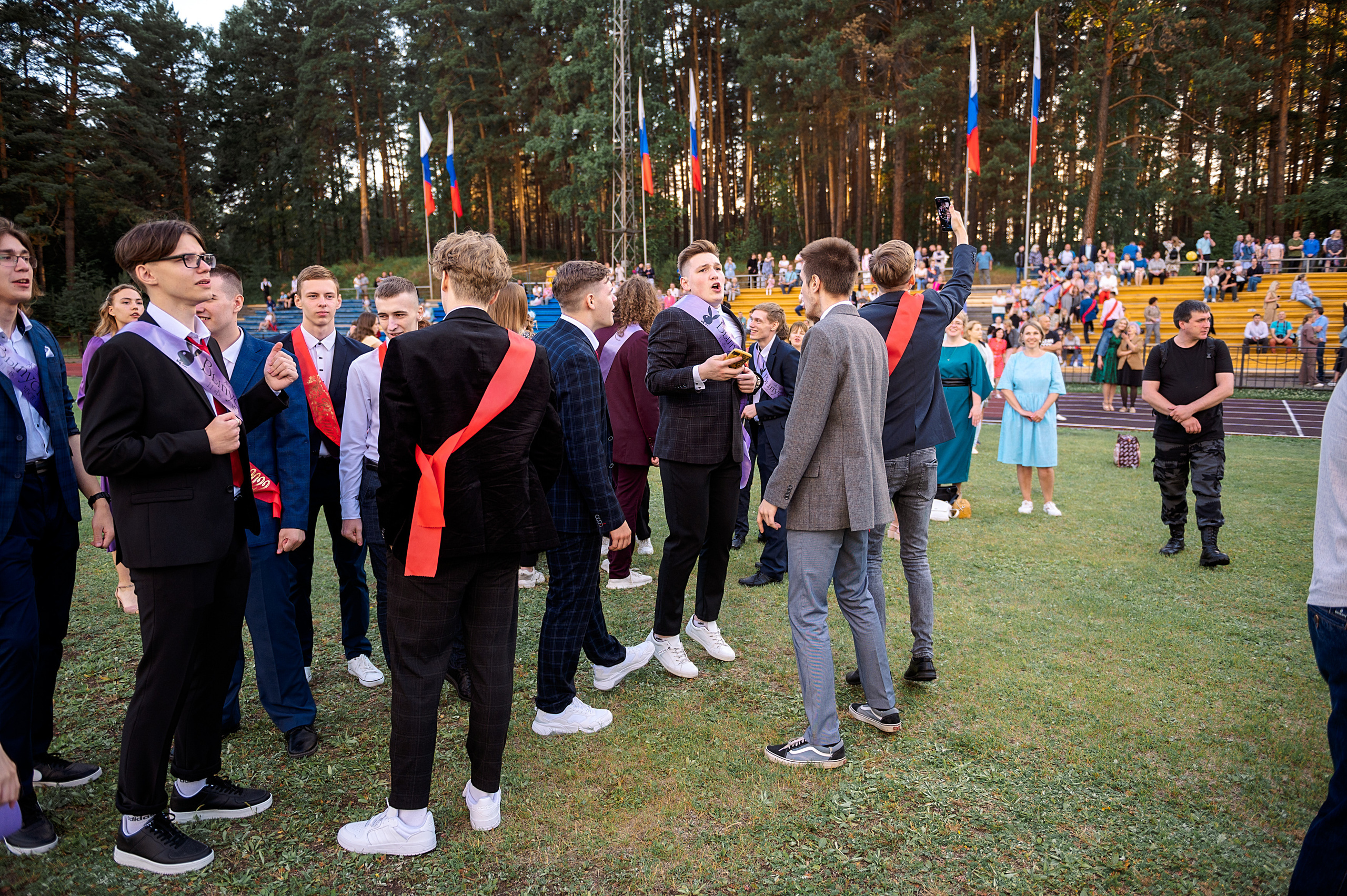 ВЫПУСКНОЙ 11А шк106. Семейный, свадебный, школьный фотограф в Железногорске Целуев Андрей