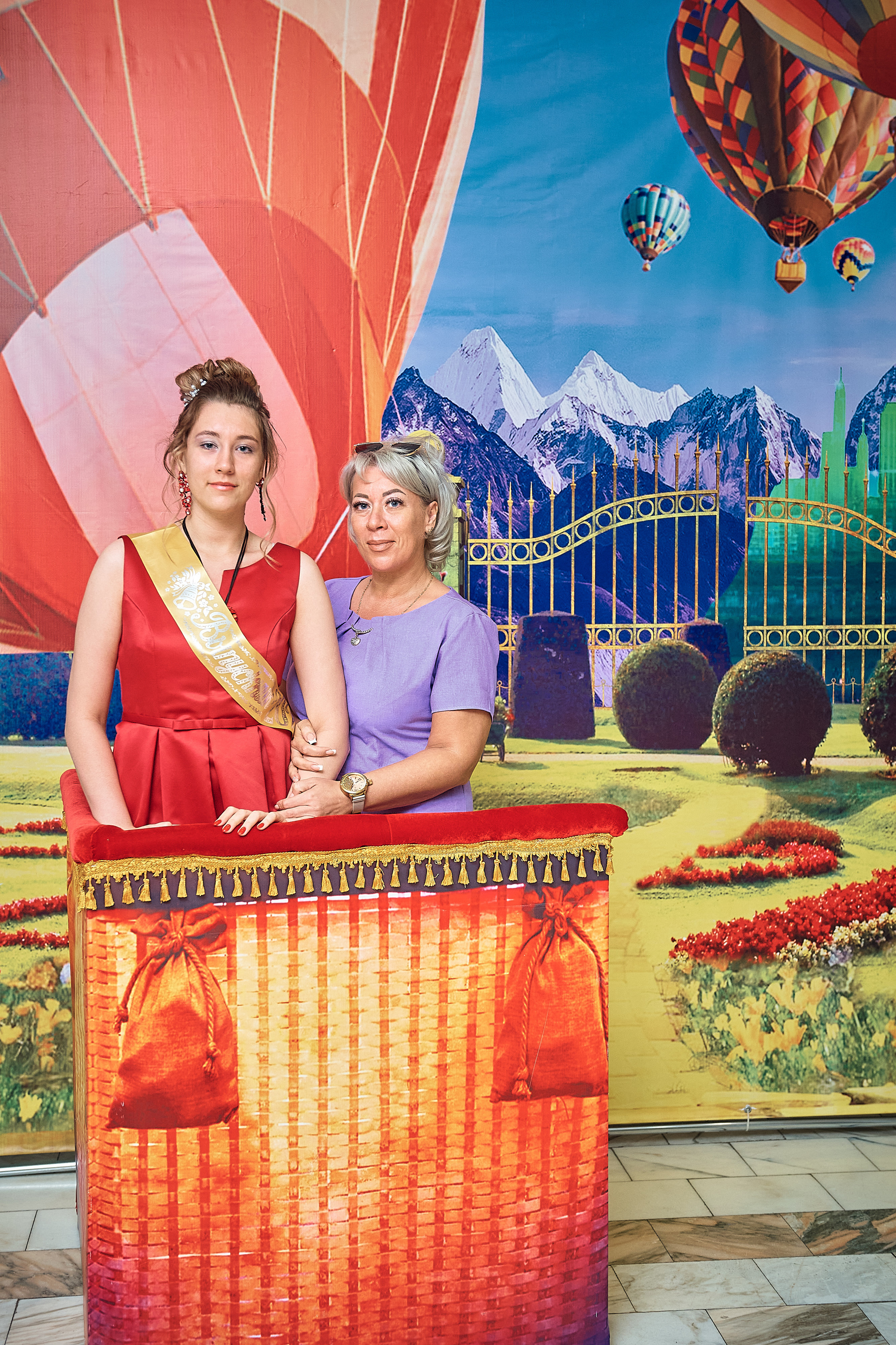 Выпускной 11 кл школа 100 2021 г. Семейный, свадебный, школьный фотограф в Железногорске Целуев Андрей