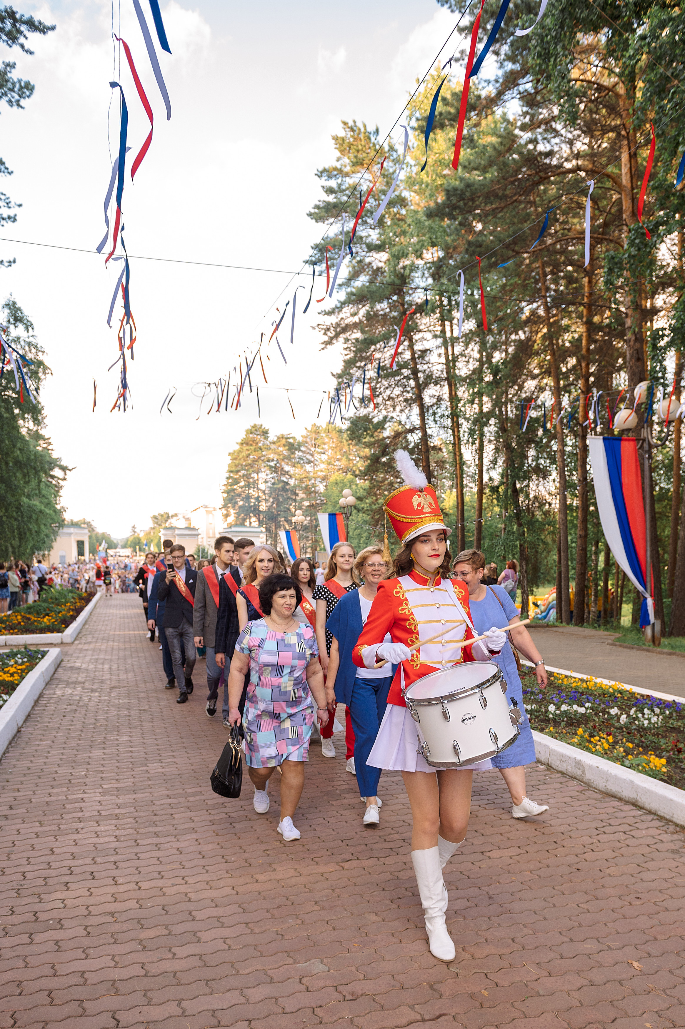 ВЫПУСКНОЙ 11А шк106. Семейный, свадебный, школьный фотограф в Железногорске Целуев Андрей
