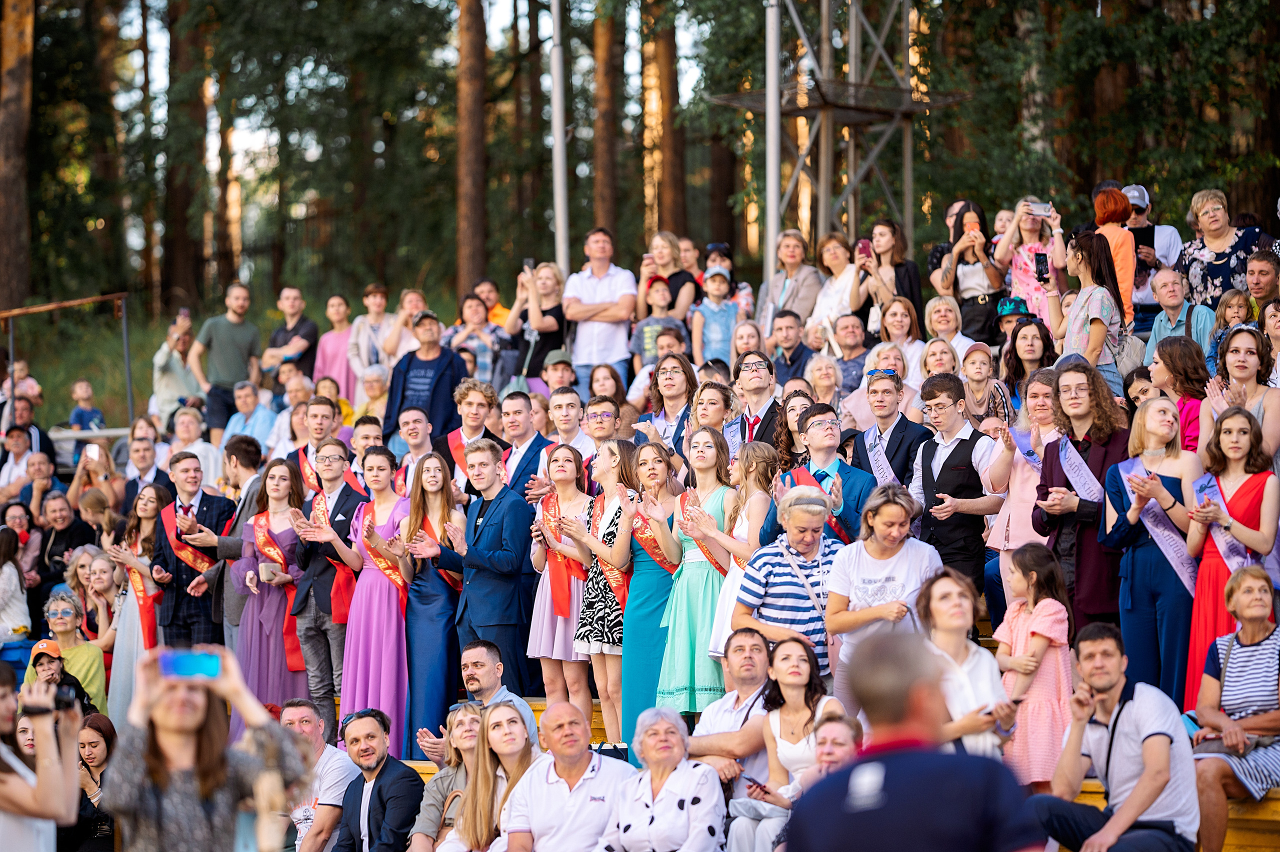 ВЫПУСКНОЙ 11А шк106. Семейный, свадебный, школьный фотограф в Железногорске Целуев Андрей