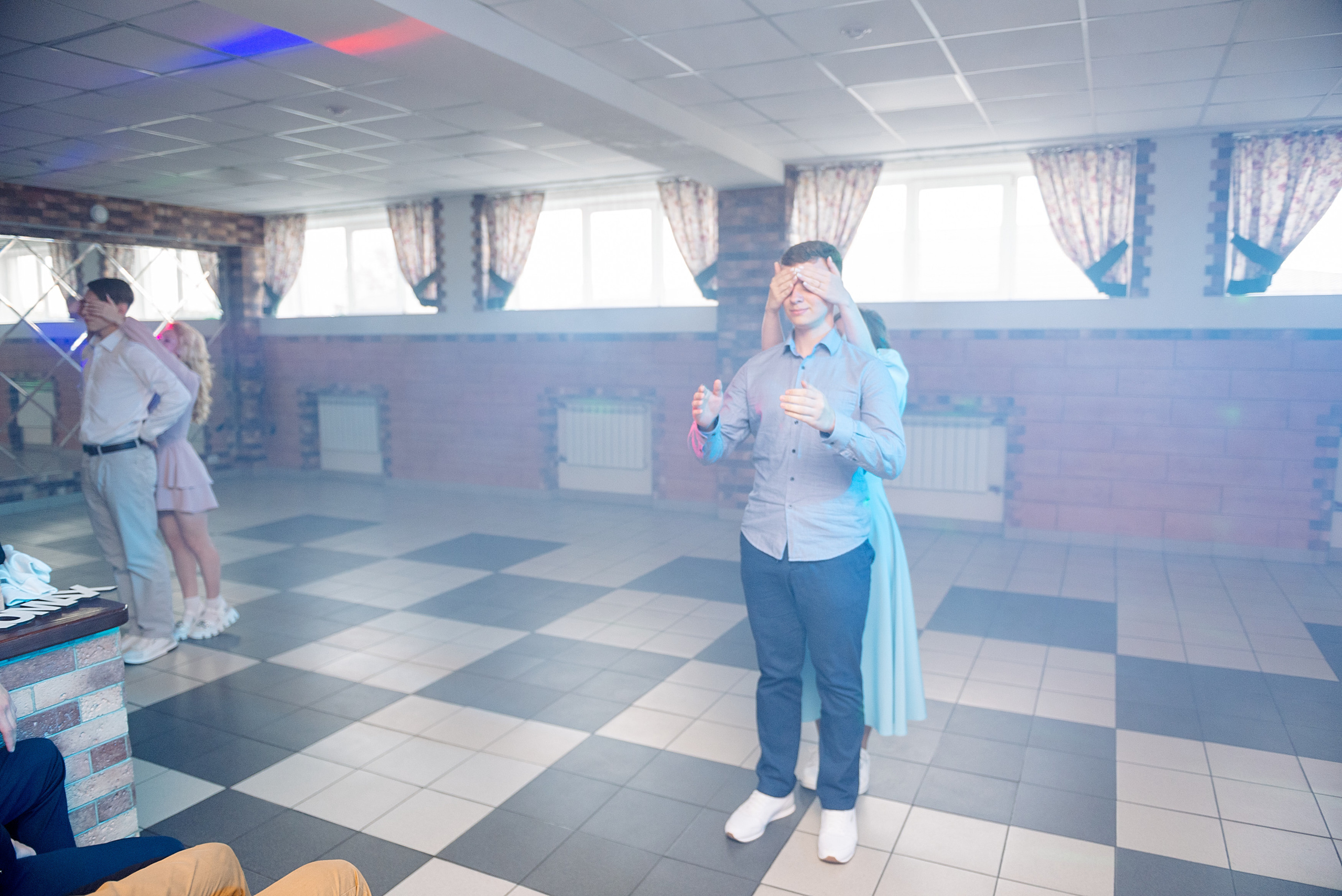 ВЫПУСКНОЙ 9кл. гимназия 91. Семейный, свадебный, школьный фотограф в Железногорске Целуев Андрей