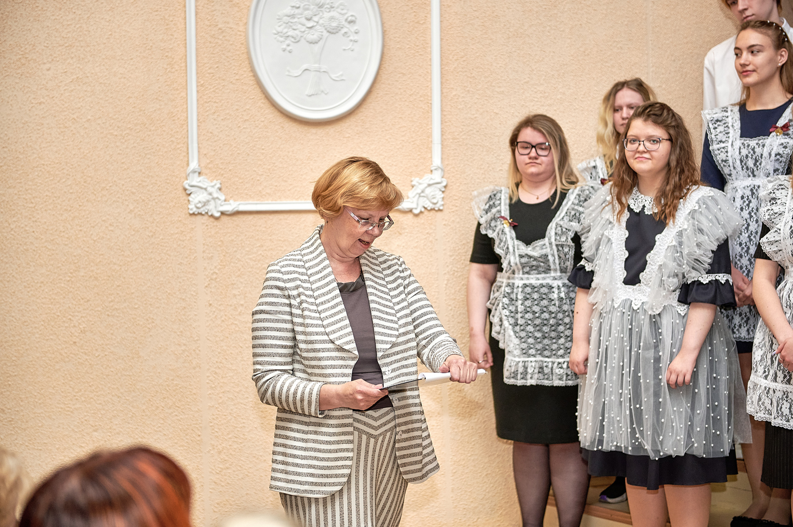 Последний звонок шк. 106 2022. Семейный, свадебный, школьный фотограф в Железногорске Целуев Андрей