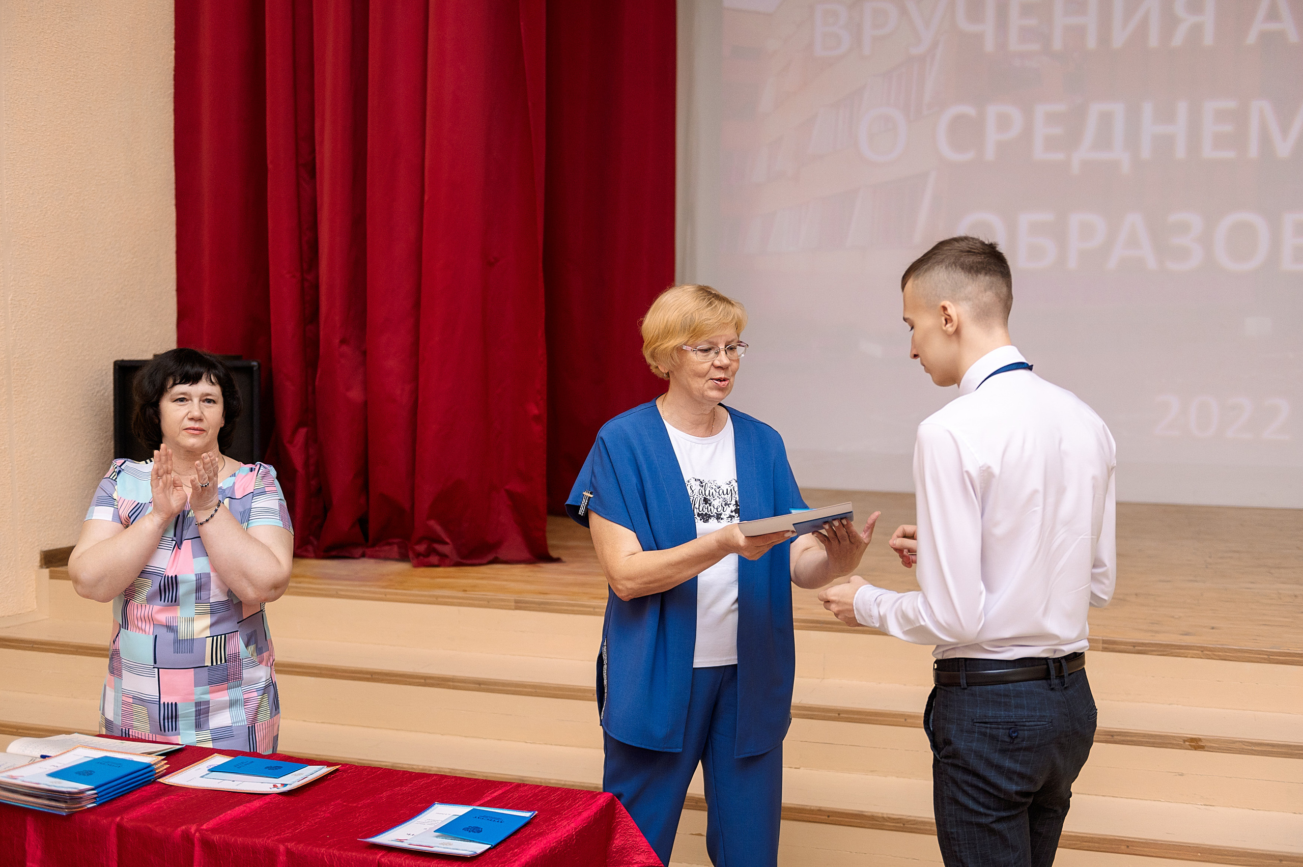 ВЫПУСКНОЙ 11А шк106. Семейный, свадебный, школьный фотограф в Железногорске Целуев Андрей