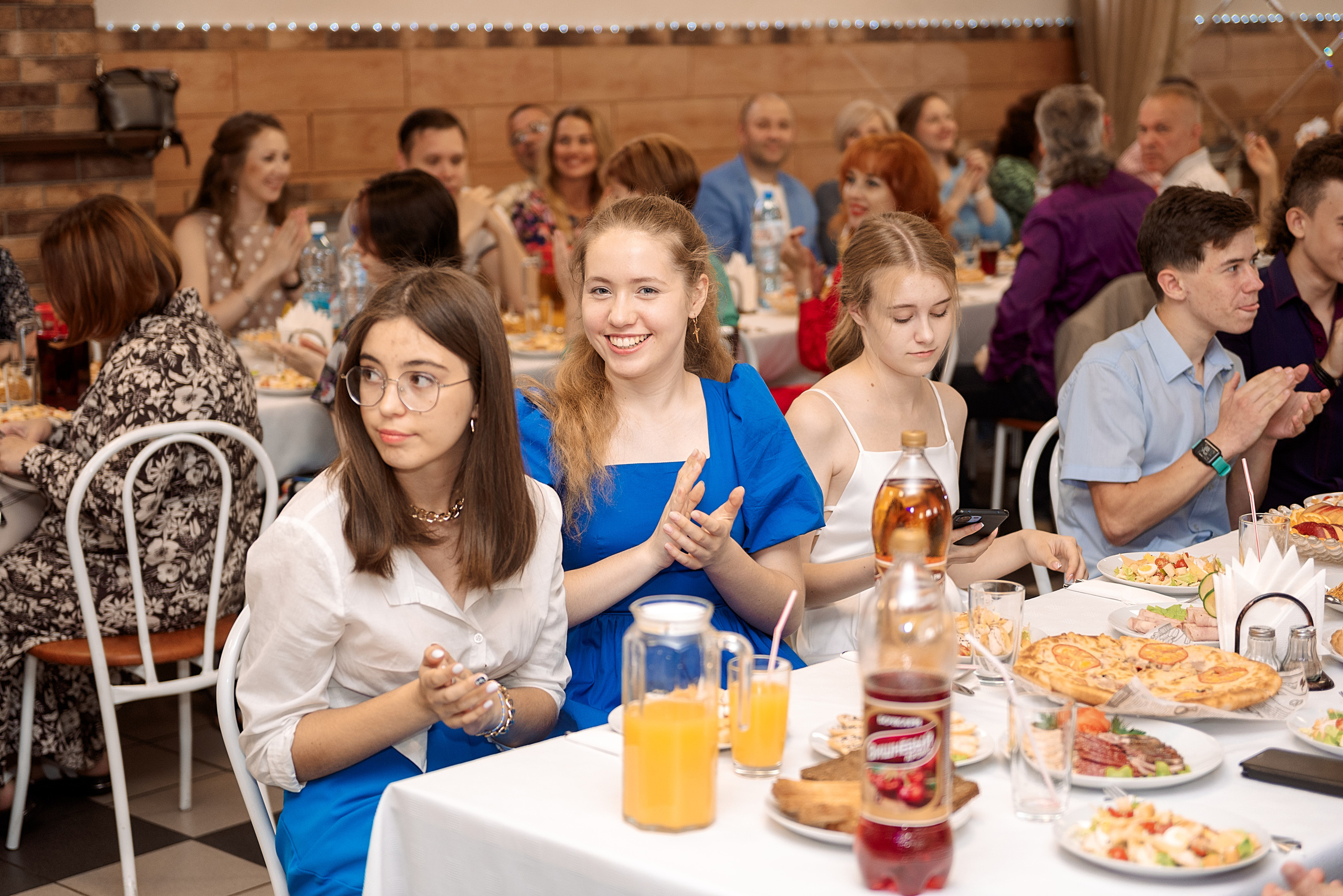 ВЫПУСКНОЙ 9кл. шк.106. Семейный, свадебный, школьный фотограф в Железногорске Целуев Андрей
