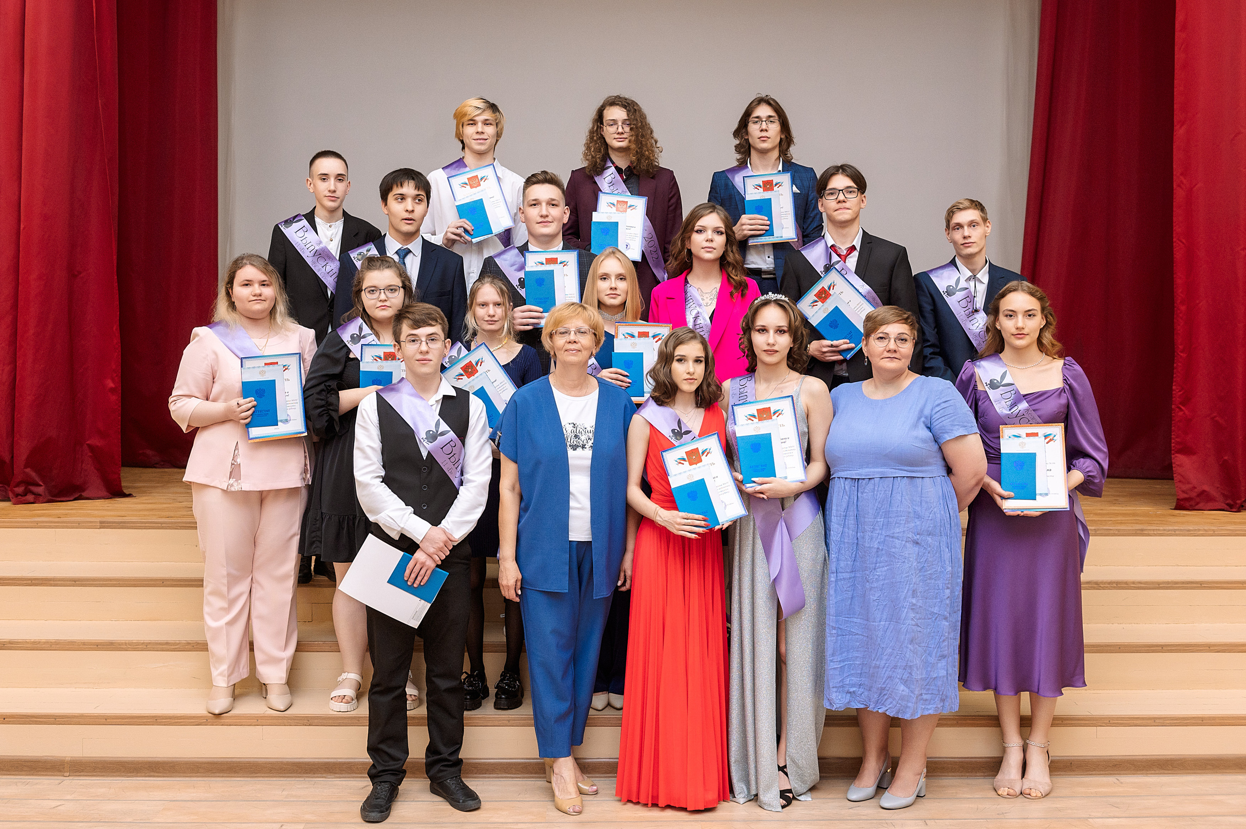 ВЫПУСКНОЙ 11А шк106. Семейный, свадебный, школьный фотограф в Железногорске Целуев Андрей