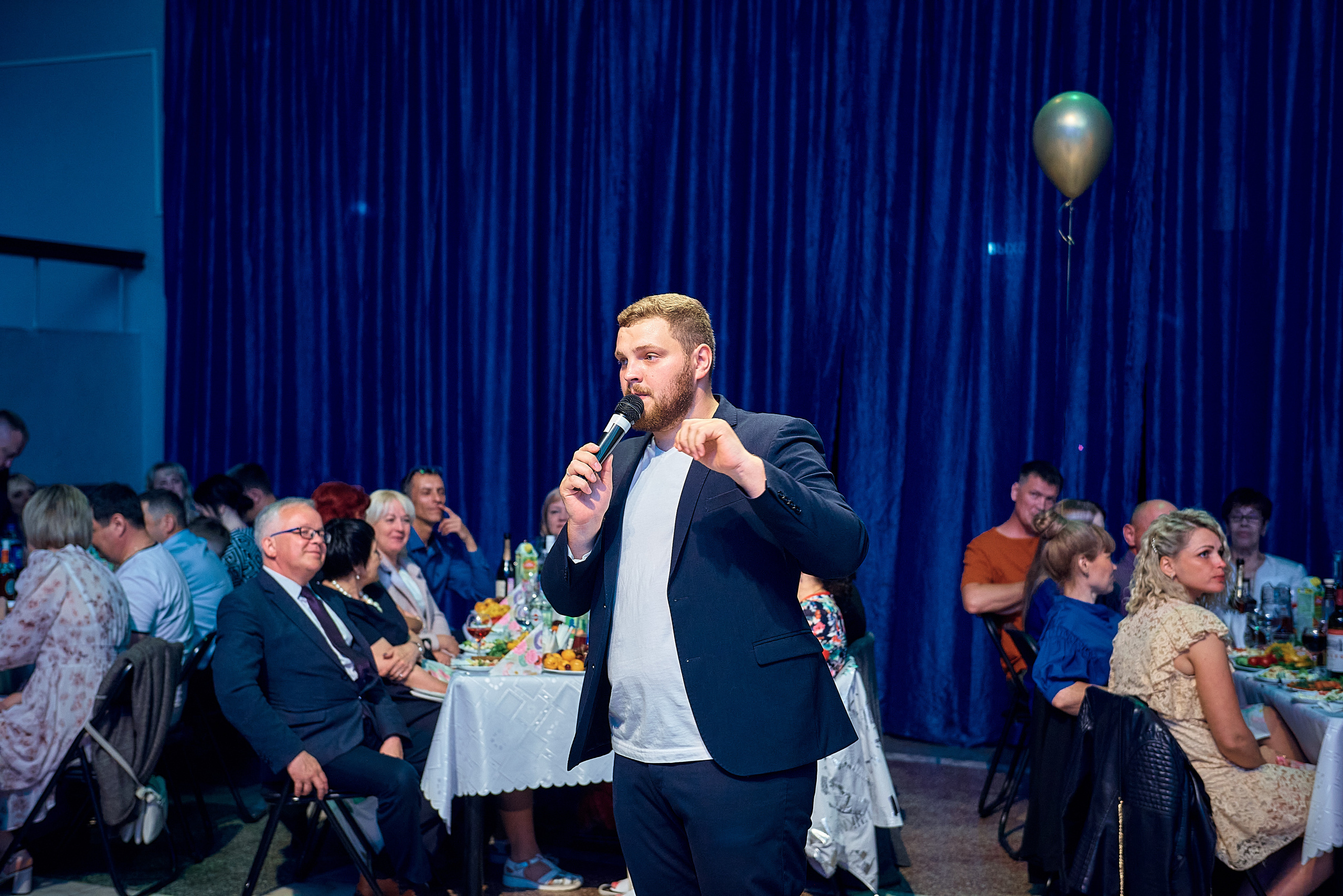 Выпускной 11 кл школа 100 2021 г. Семейный, свадебный, школьный фотограф в Железногорске Целуев Андрей