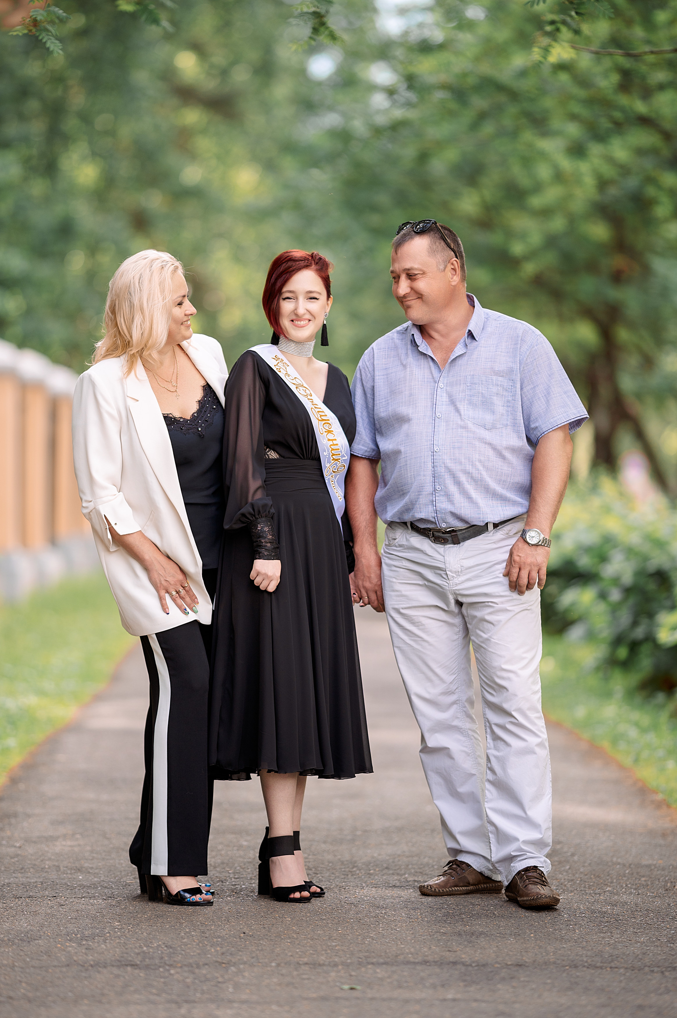 ВЫПУСКНОЙ 9кл. гимназия 91. Семейный, свадебный, школьный фотограф в Железногорске Целуев Андрей