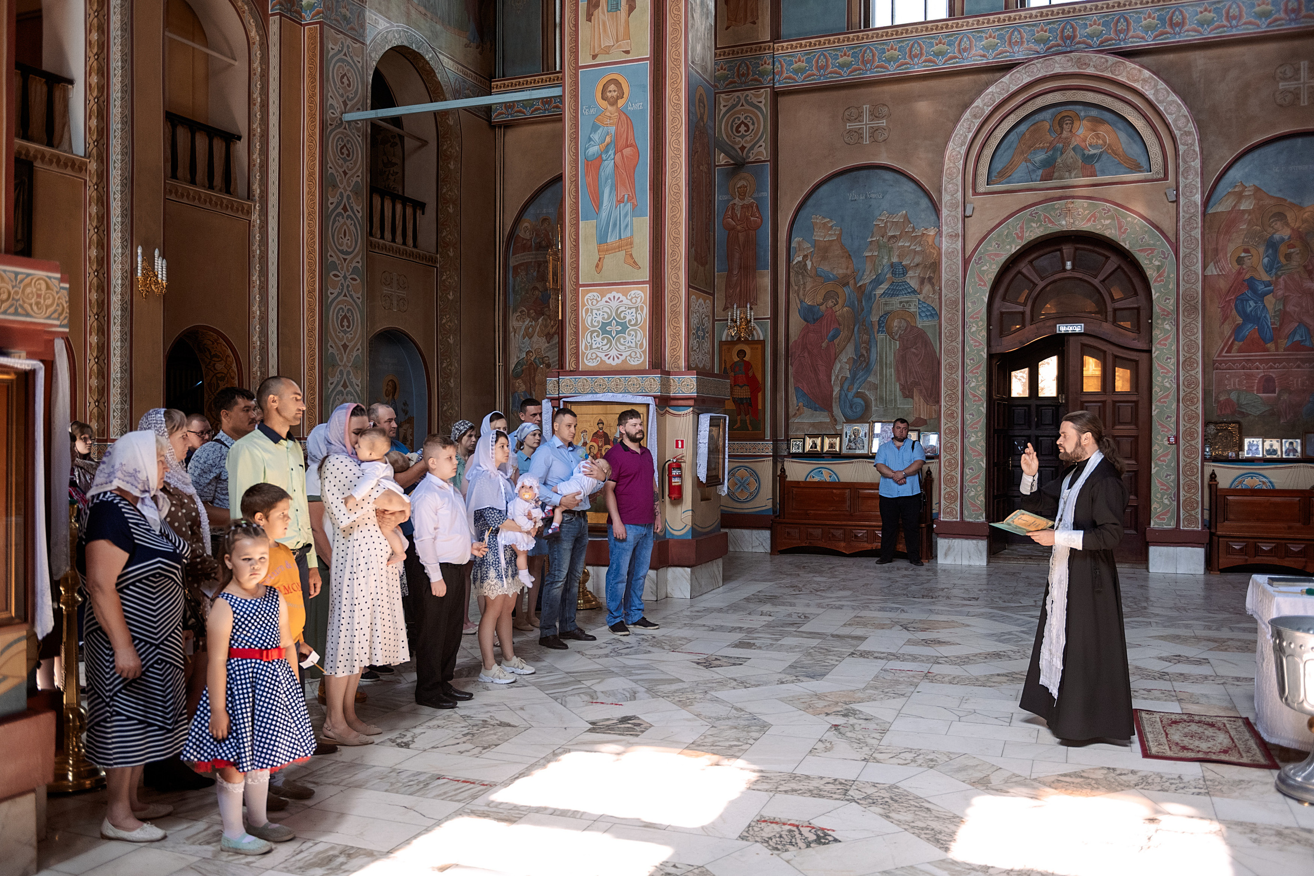 Крещение Артема. Семейный, свадебный, школьный фотограф в Железногорске Целуев Андрей