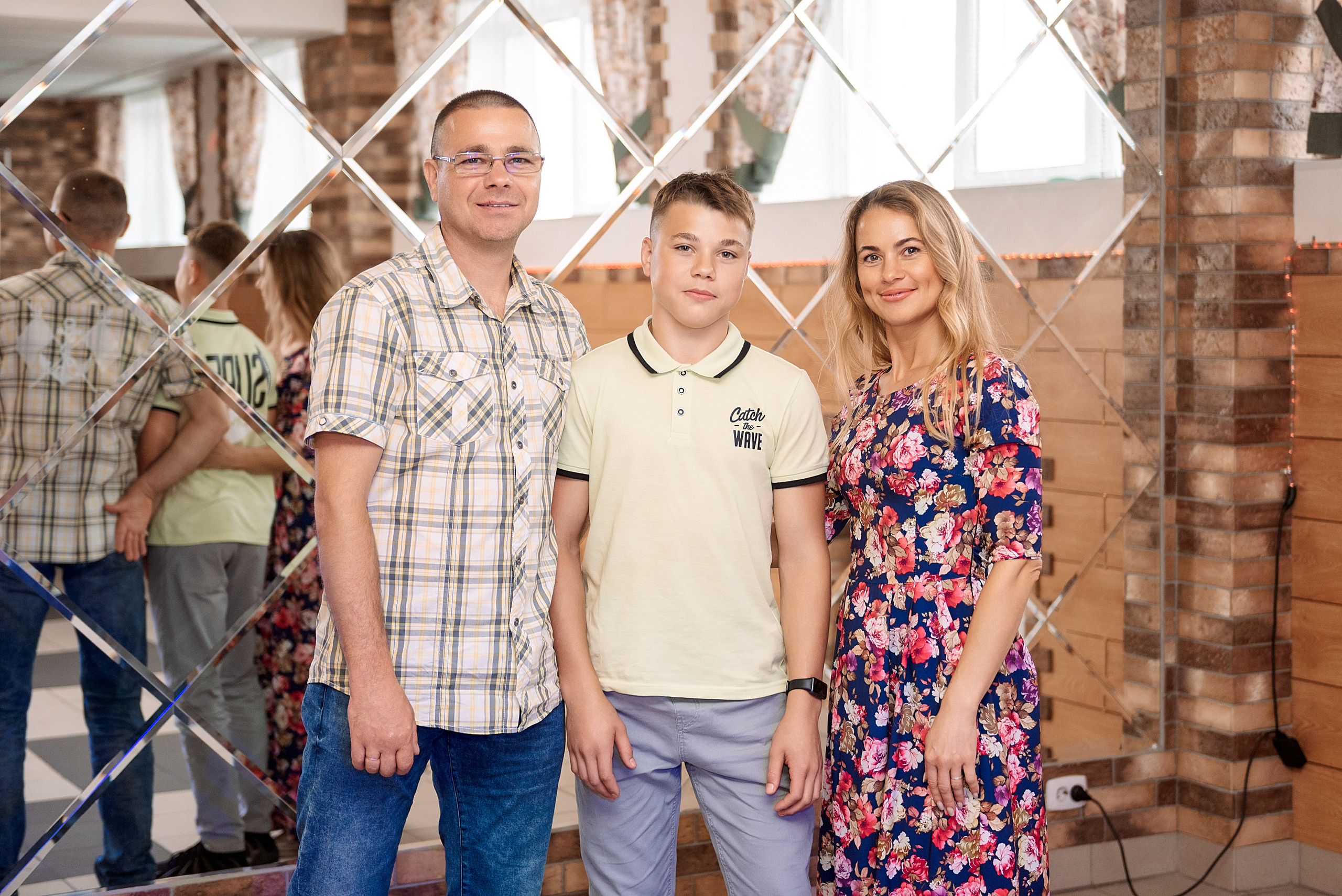 ВЫПУСКНОЙ 9кл. шк.106. Семейный, свадебный, школьный фотограф в Железногорске Целуев Андрей