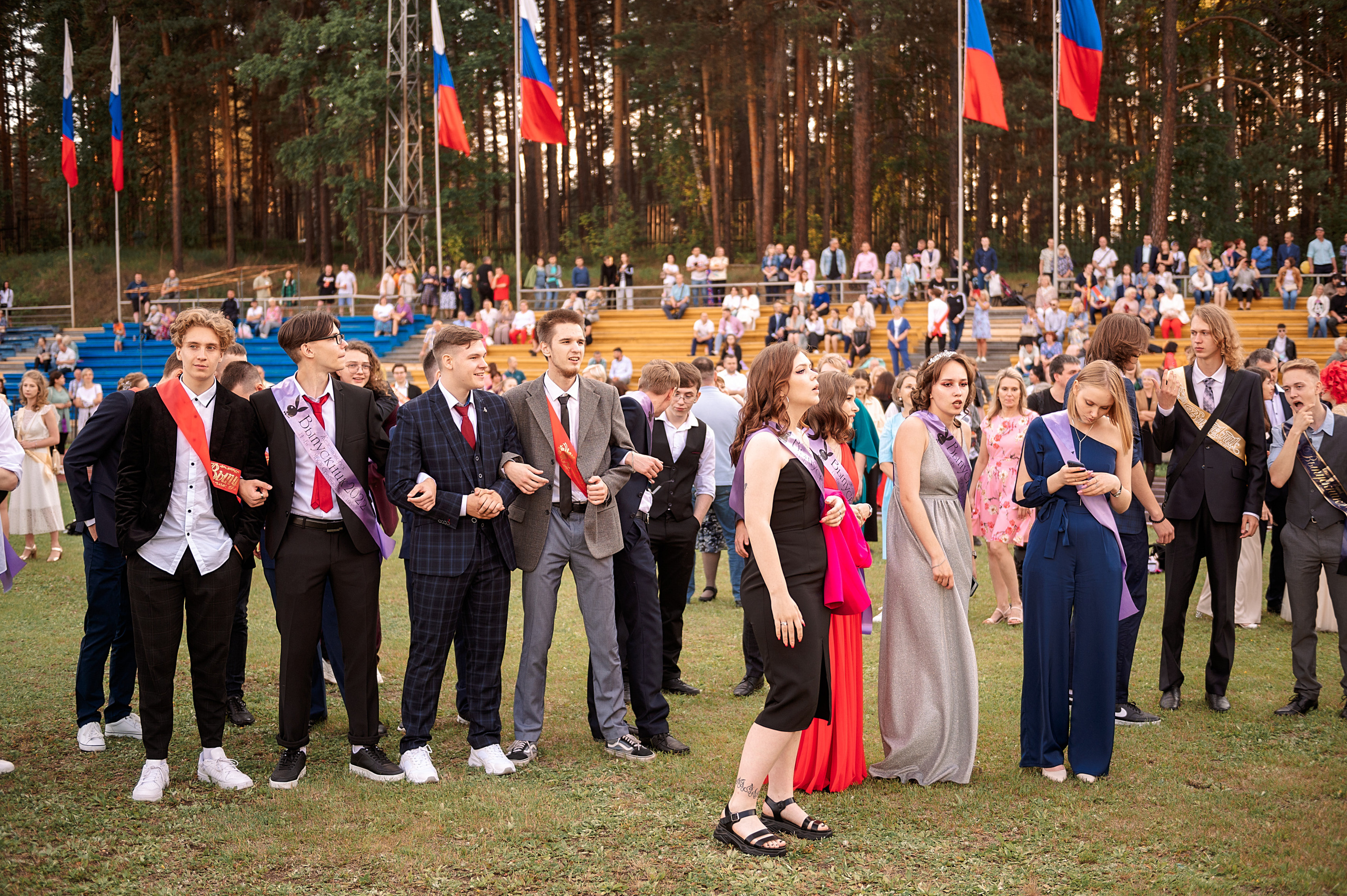 ВЫПУСКНОЙ 11А шк106. Семейный, свадебный, школьный фотограф в Железногорске Целуев Андрей