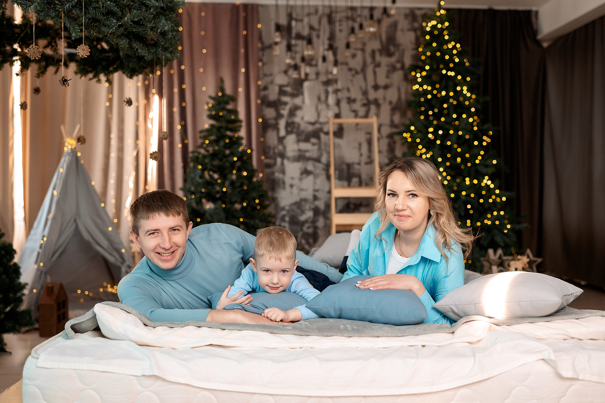 Кристина, Николай и Рома. Семейный, свадебный, школьный фотограф в Железногорске Целуев Андрей