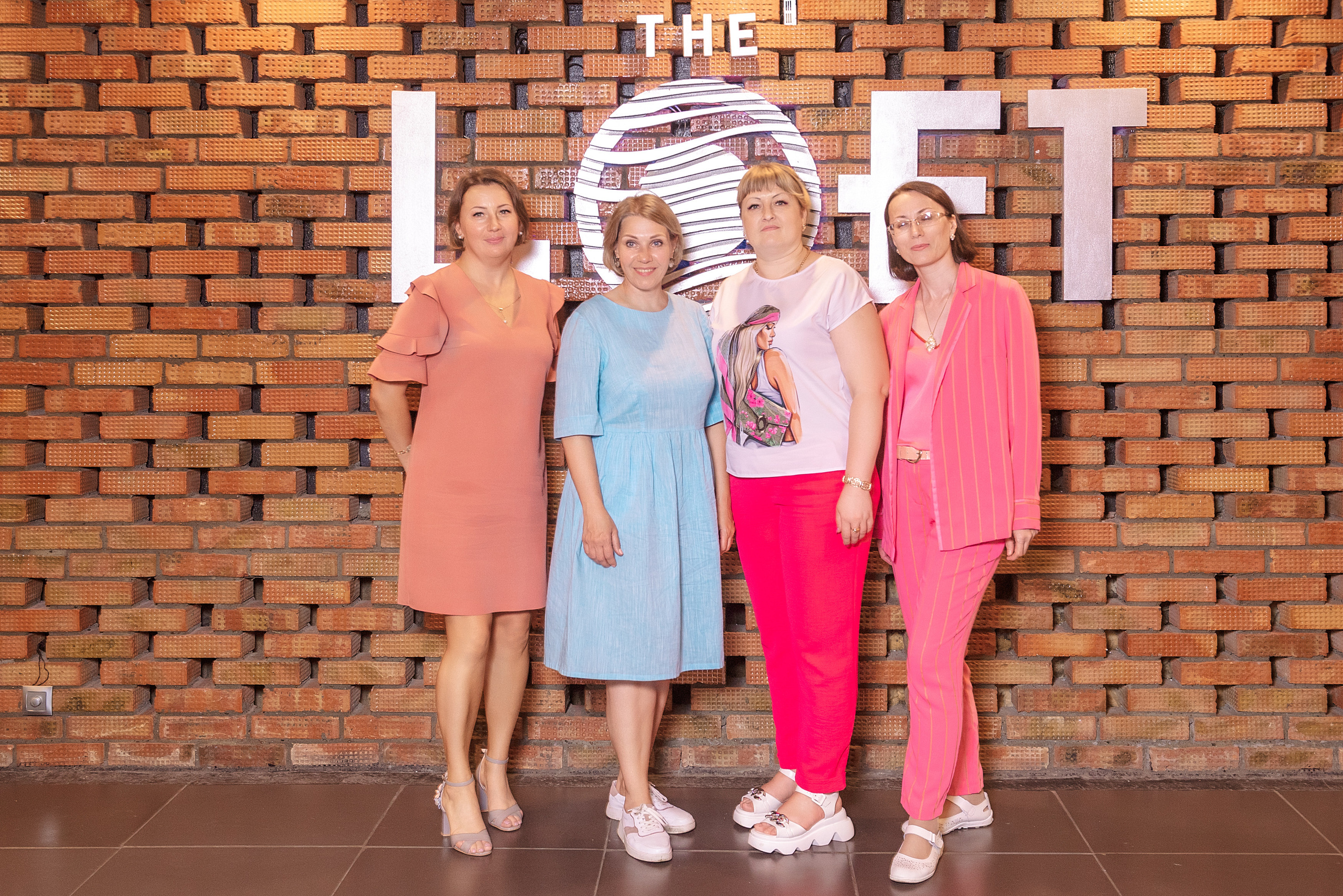 ВЫПУСКНОЙ 11А шк106. Семейный, свадебный, школьный фотограф в Железногорске Целуев Андрей