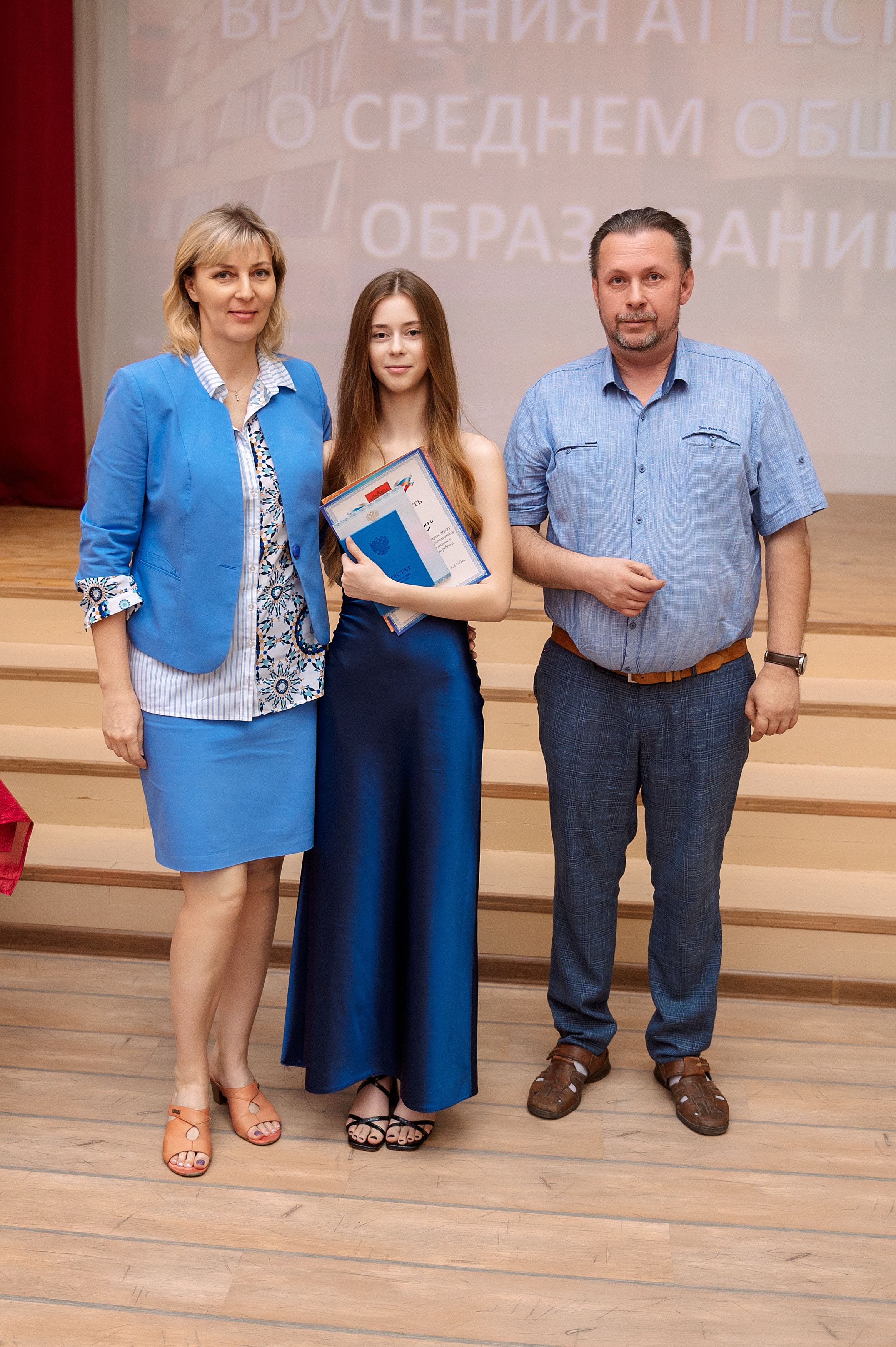 ВЫПУСКНОЙ 11А шк106. Семейный, свадебный, школьный фотограф в Железногорске Целуев Андрей