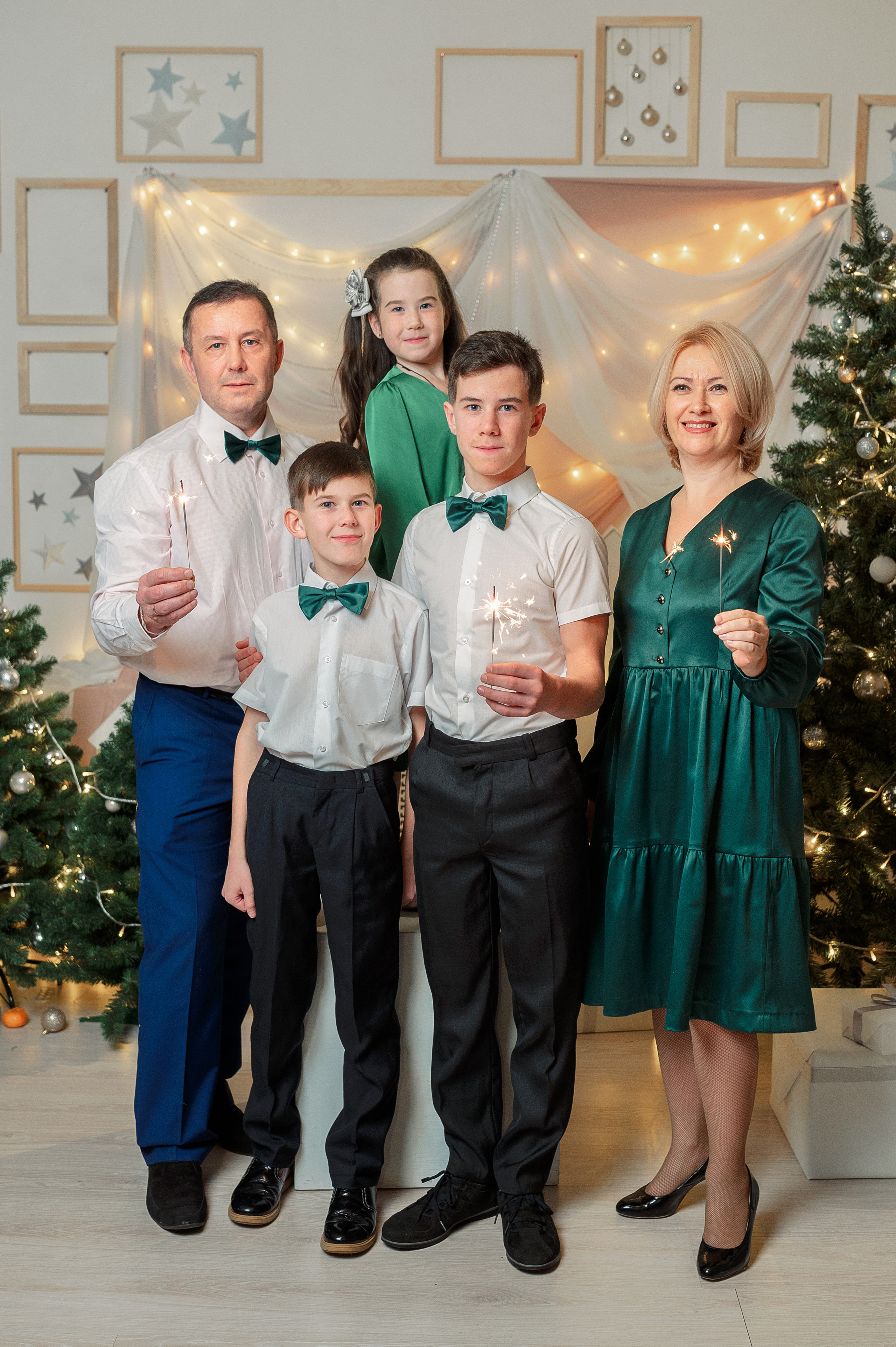 Семья Аржанниковых и Александриных. Семейный, свадебный, школьный фотограф в Железногорске Целуев Андрей