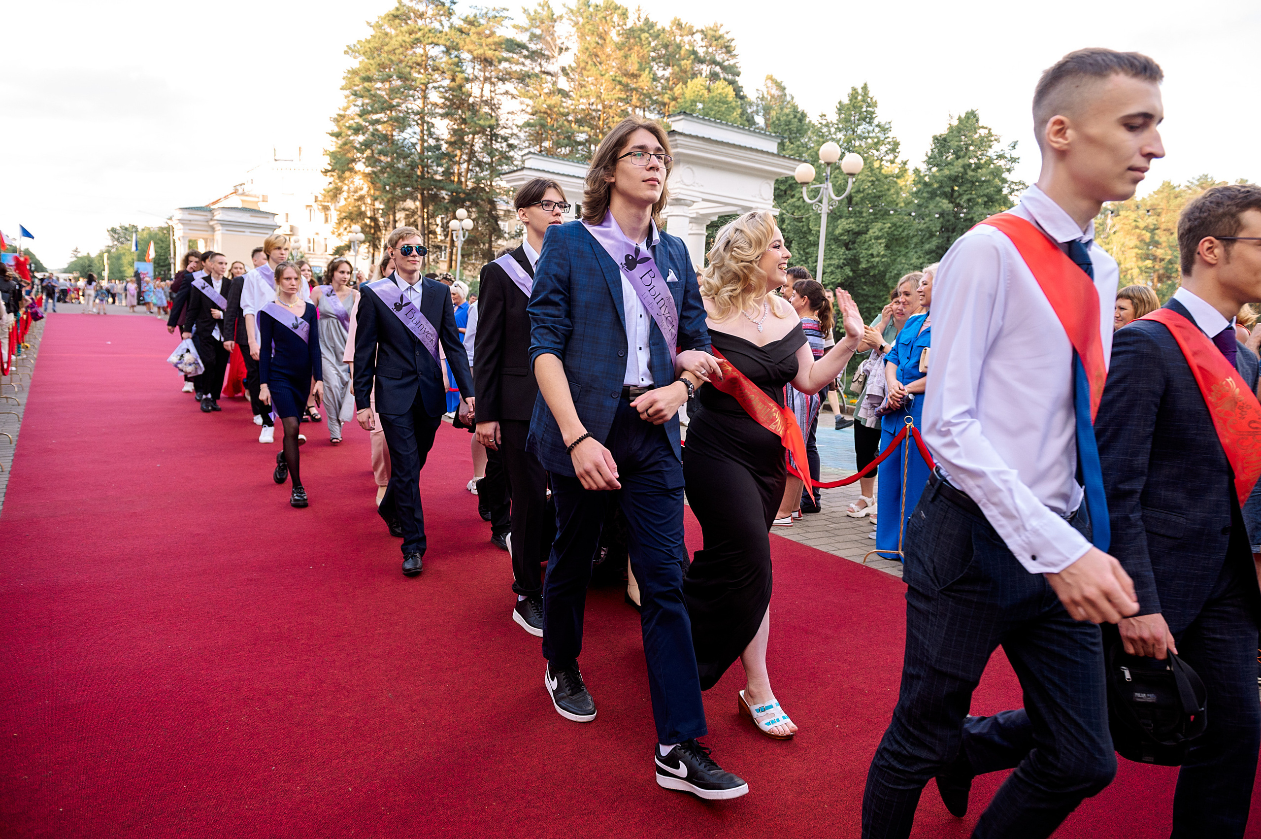 ВЫПУСКНОЙ 11А шк106. Семейный, свадебный, школьный фотограф в Железногорске Целуев Андрей