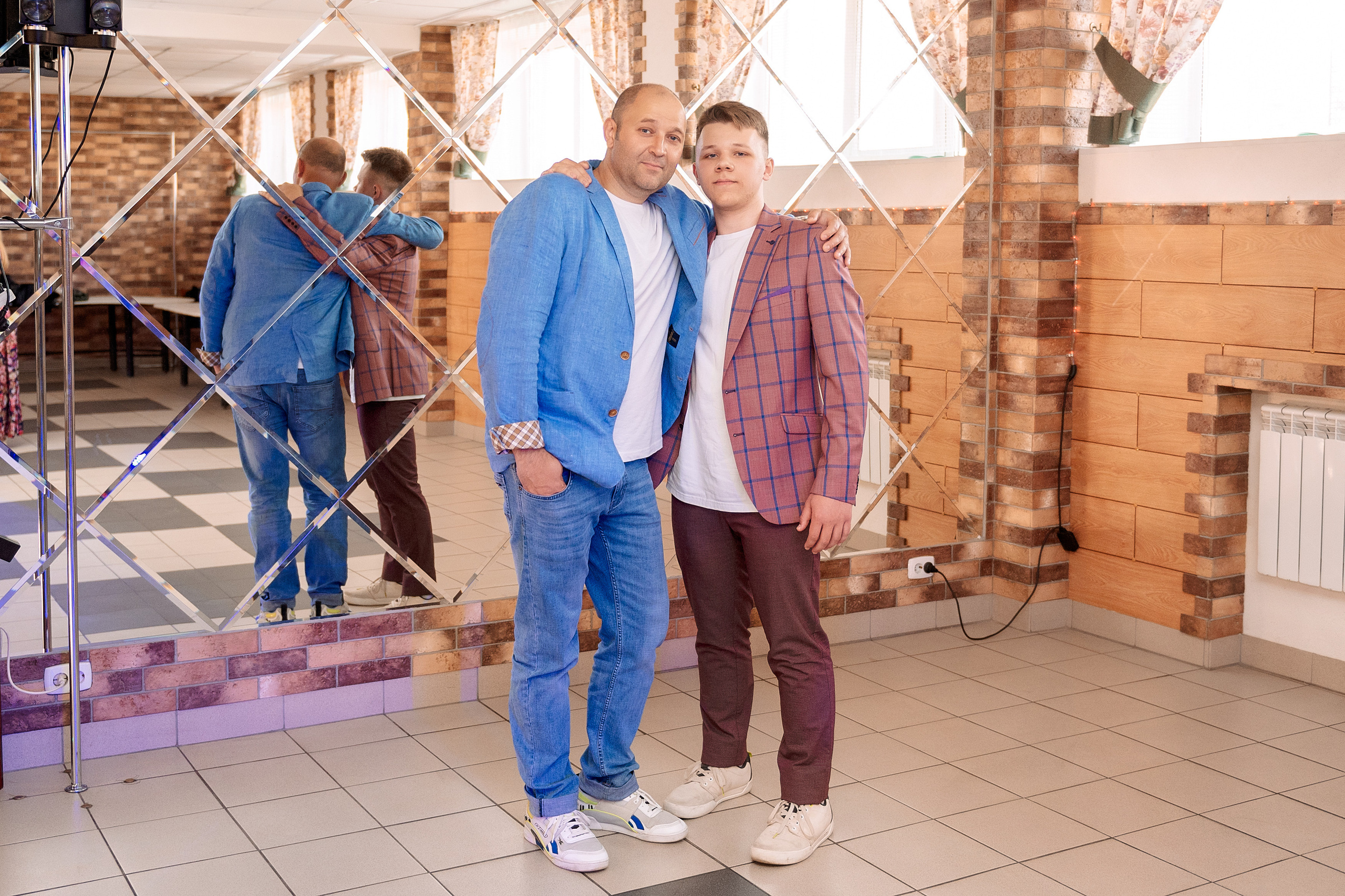 ВЫПУСКНОЙ 9кл. шк.106. Семейный, свадебный, школьный фотограф в Железногорске Целуев Андрей