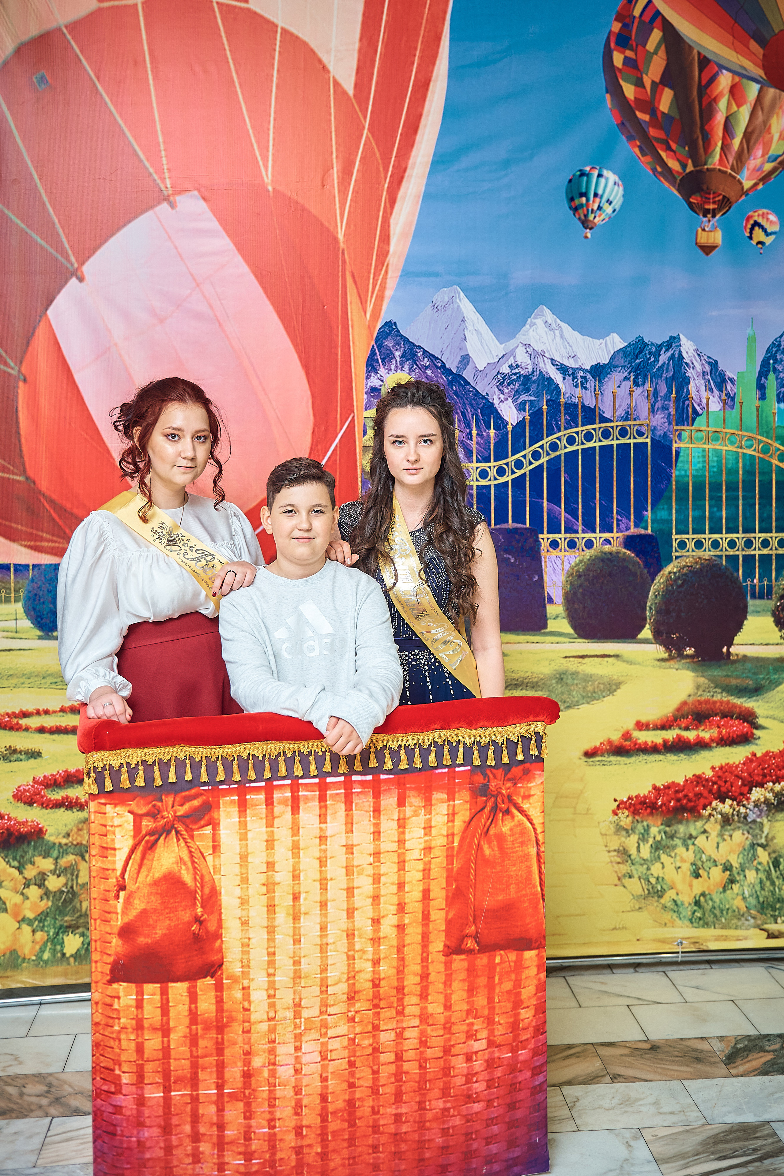 Выпускной 11 кл школа 100 2021 г. Семейный, свадебный, школьный фотограф в Железногорске Целуев Андрей