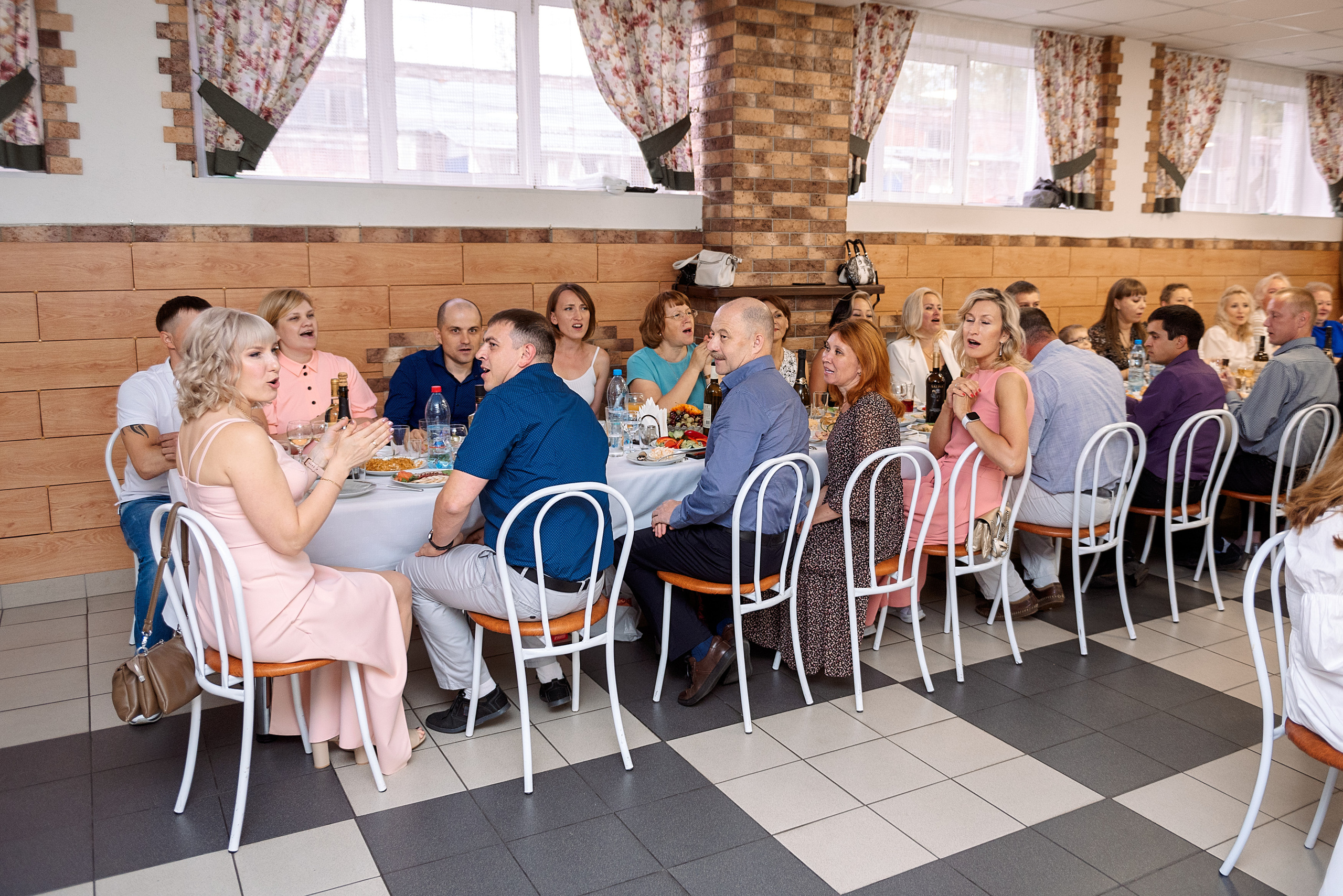 ВЫПУСКНОЙ 9кл. гимназия 91. Семейный, свадебный, школьный фотограф в Железногорске Целуев Андрей