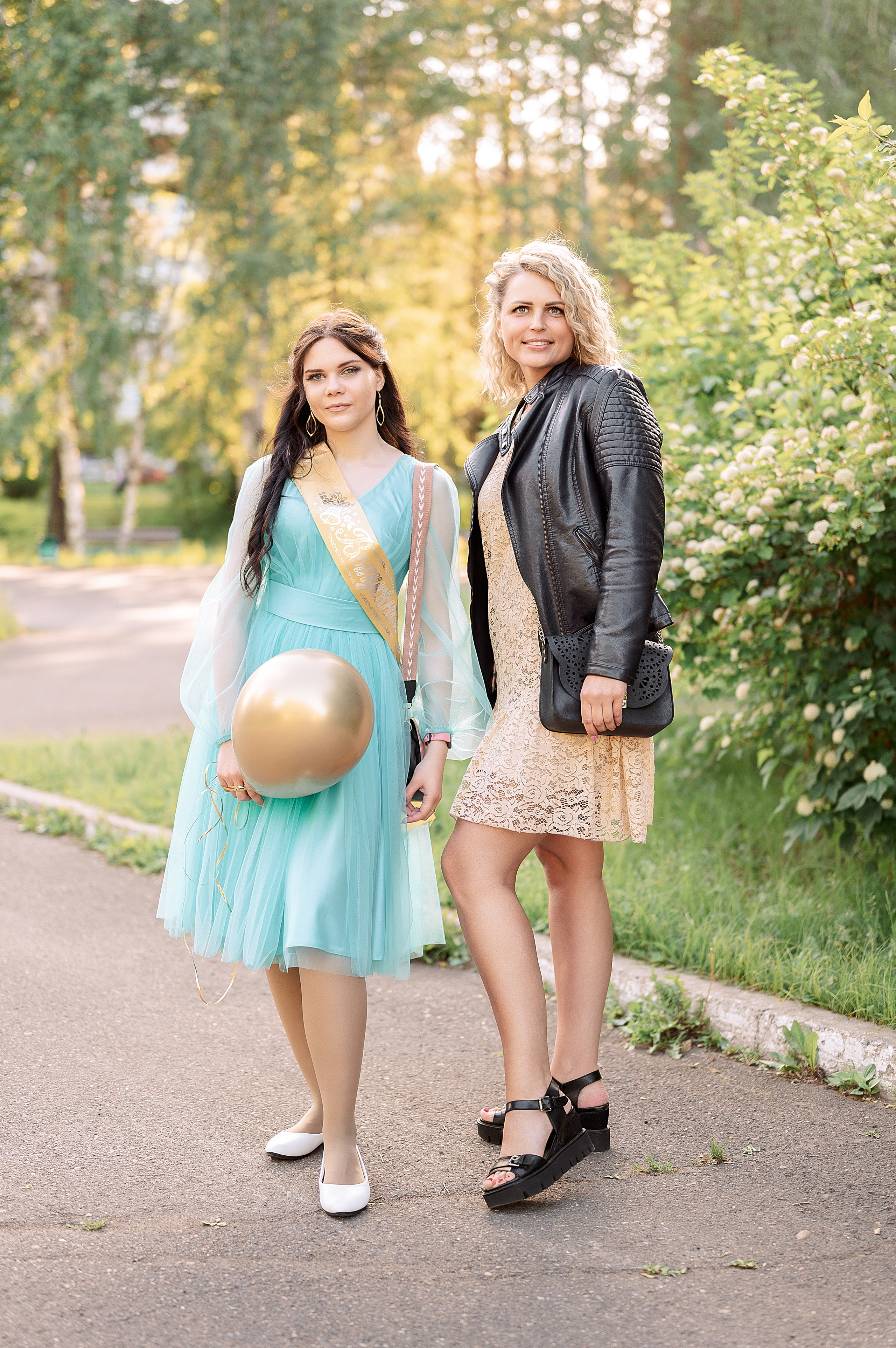 Выпускной 11 кл школа 100 2021 г. Семейный, свадебный, школьный фотограф в Железногорске Целуев Андрей