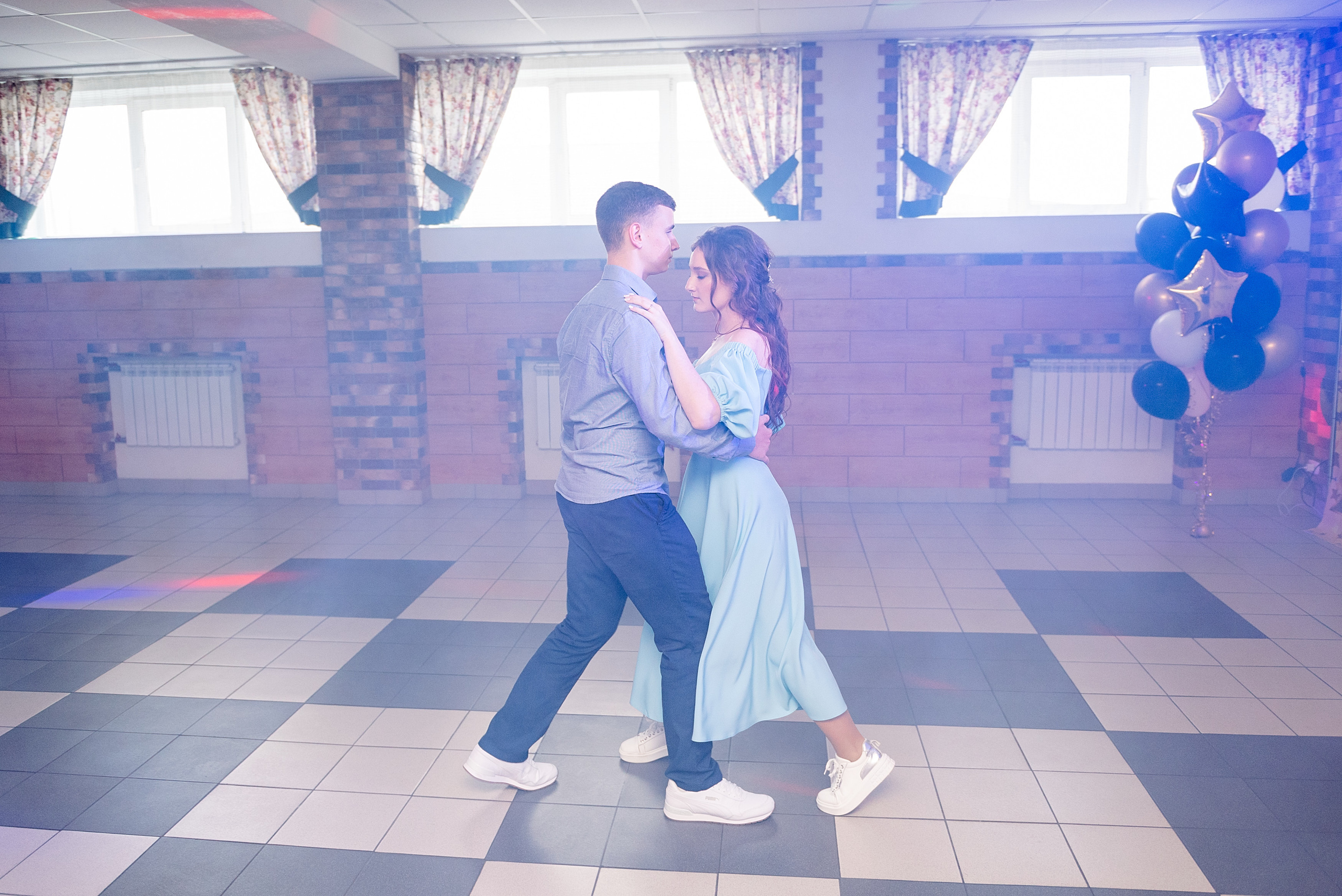 ВЫПУСКНОЙ 9кл. гимназия 91. Семейный, свадебный, школьный фотограф в Железногорске Целуев Андрей