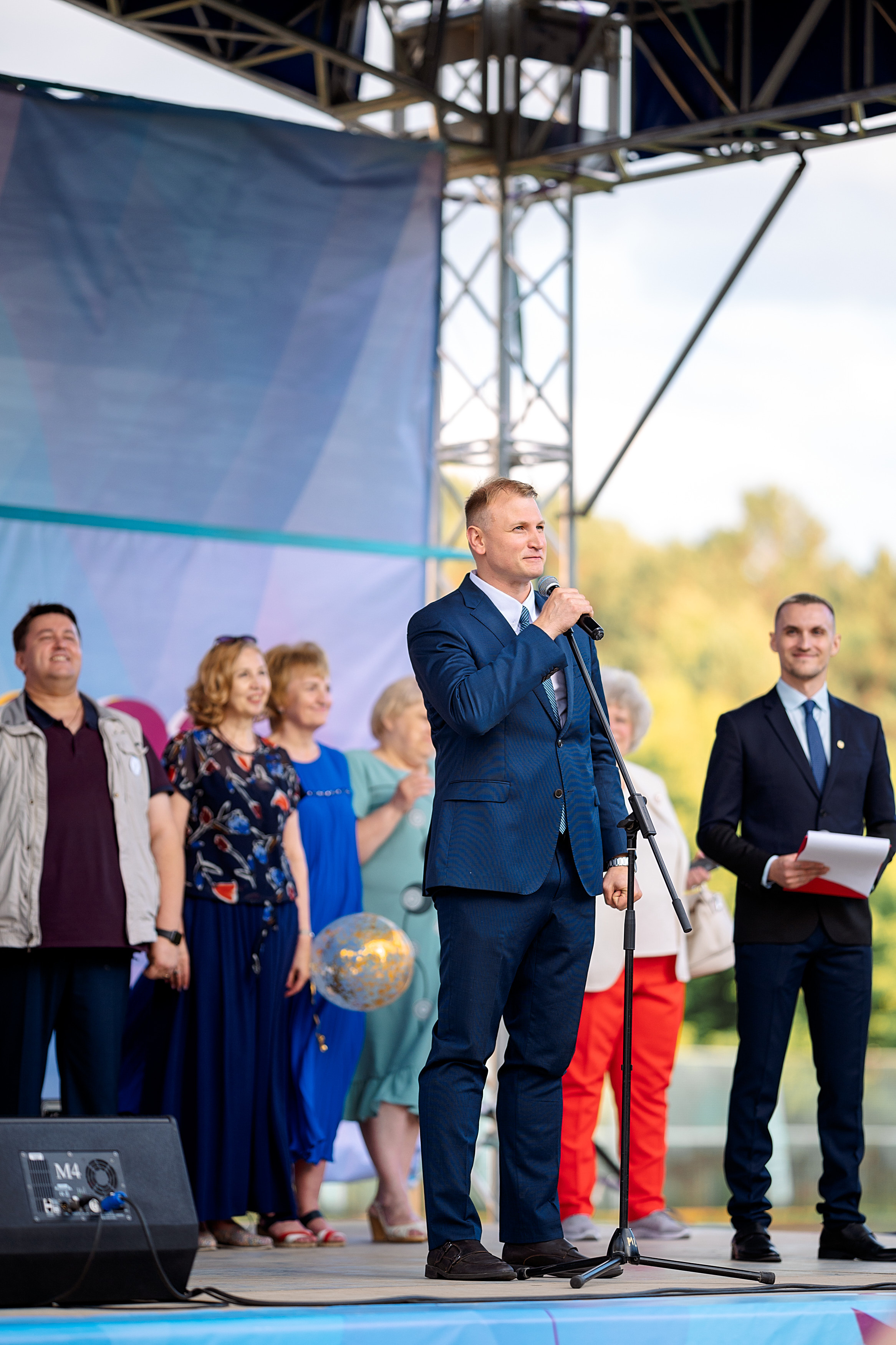 ВЫПУСКНОЙ 11А шк106. Семейный, свадебный, школьный фотограф в Железногорске Целуев Андрей