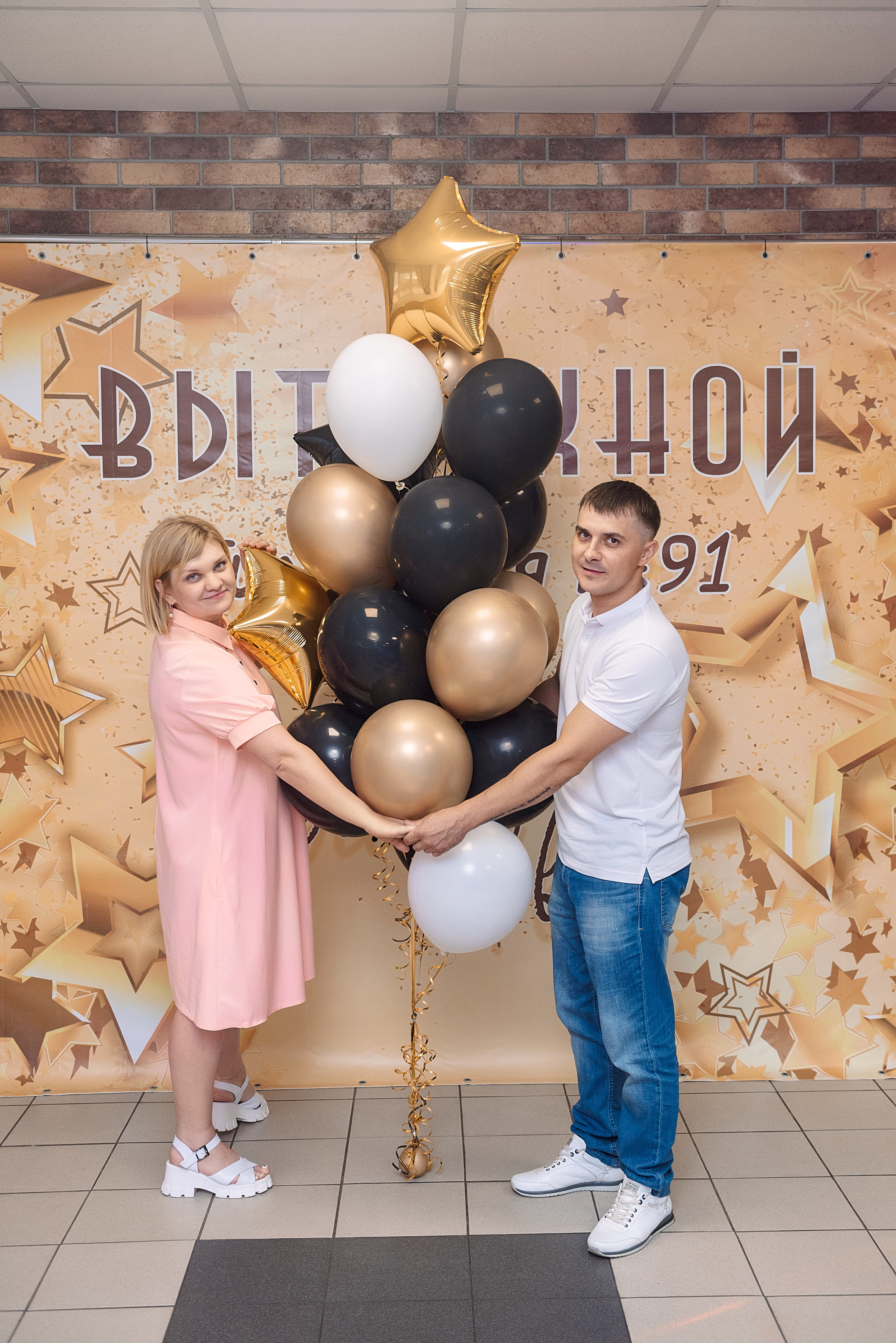 ВЫПУСКНОЙ 9кл. гимназия 91. Семейный, свадебный, школьный фотограф в Железногорске Целуев Андрей